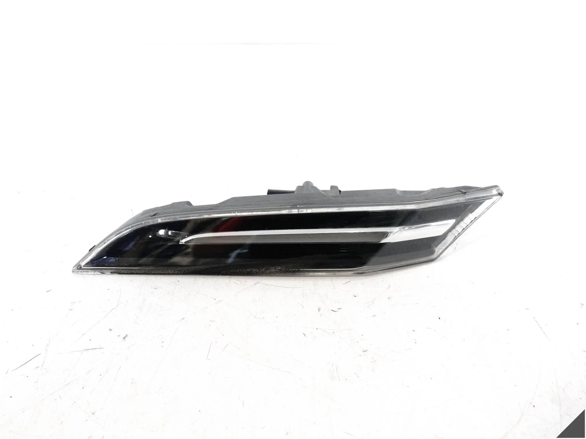 PORSCHE 911 992 TURBO GT3 19- KIERUNKOWSKAZ LED LAMPA LEWY W ZDERZAK PRZÓD PORSCHE 911 992 TURBO GT3 19- KIERUNKOWSKAZ LED LAMPA LEWY W ZDERZAK PRZÓD