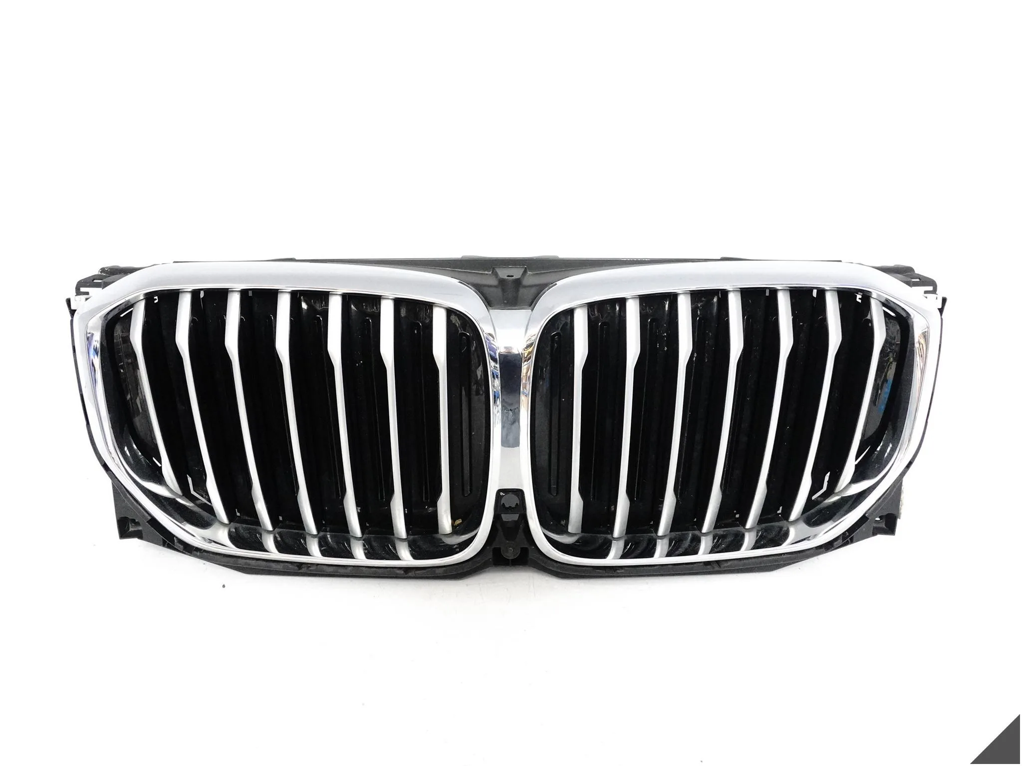 BMW X5 G05 18-23 GRILL ATRAPA CHROM ŻALUZJA ROLETA W ZDERZAK PRZÓD 9465525 BMW X5 G05 18-23 GRILL ATRAPA CHROM ŻALUZJA ROLETA W ZDERZAK PRZÓD 9465525