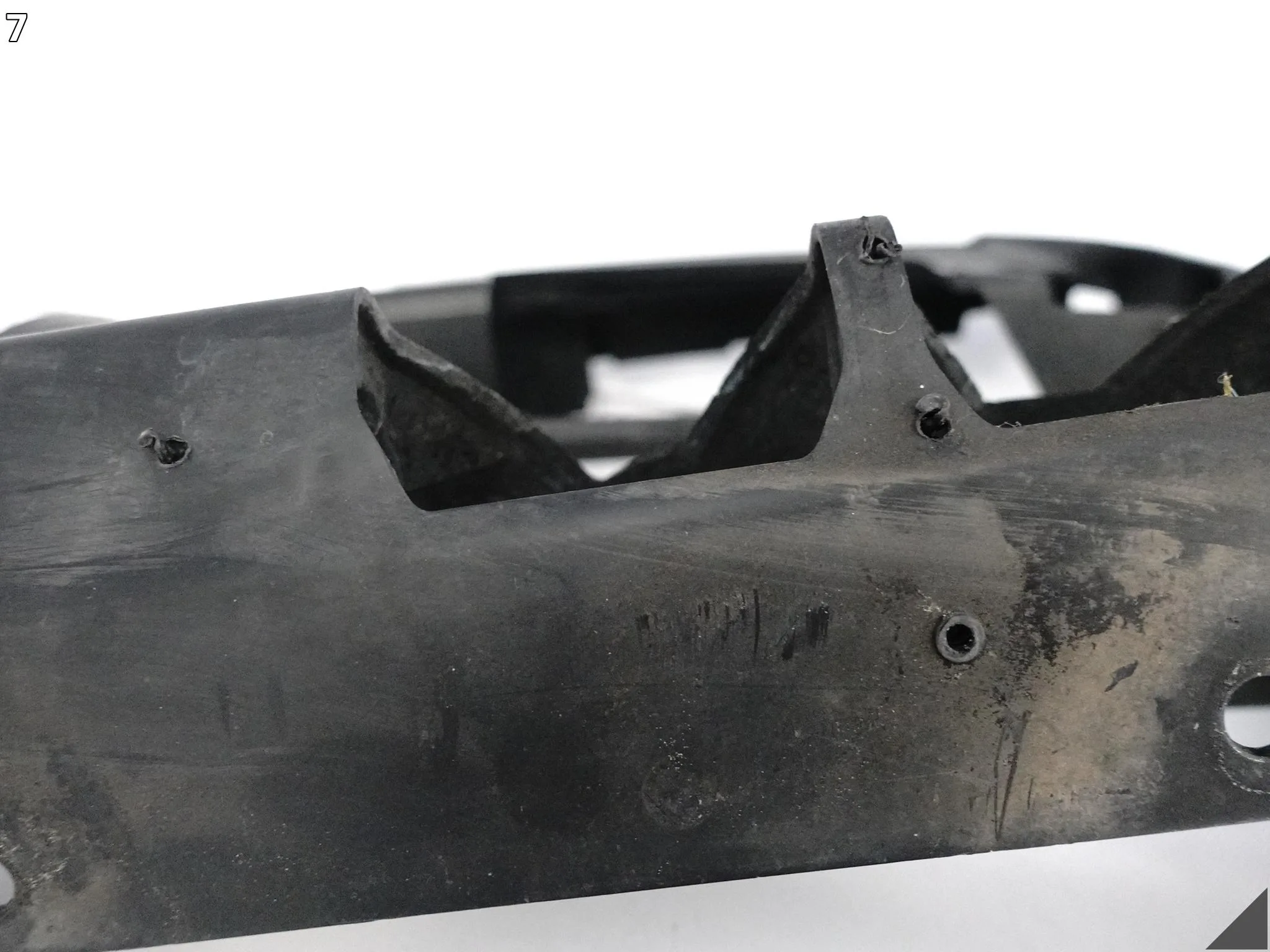 BMW M5 F90 M-POWER 17-20 ZDERZAK ŚLIZG MOCOWANIE WSPORNIK LEWE PRZÓD BMW M5 F90 M-POWER 17-20 ZDERZAK ŚLIZG MOCOWANIE WSPORNIK LEWE PRZÓD - obrazek 8