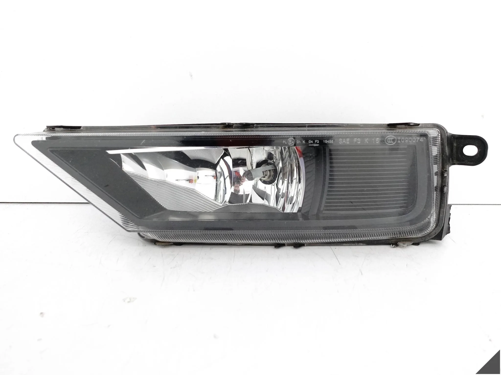 VW TIGUAN II 5NA R-LINE 15-20 T-ROC 2GA 17-21 HALOGEN LEWY PRZÓD CZARNY VW TIGUAN II 5NA R-LINE 15-20 T-ROC 2GA 17-21 HALOGEN LEWY PRZÓD CZARNY