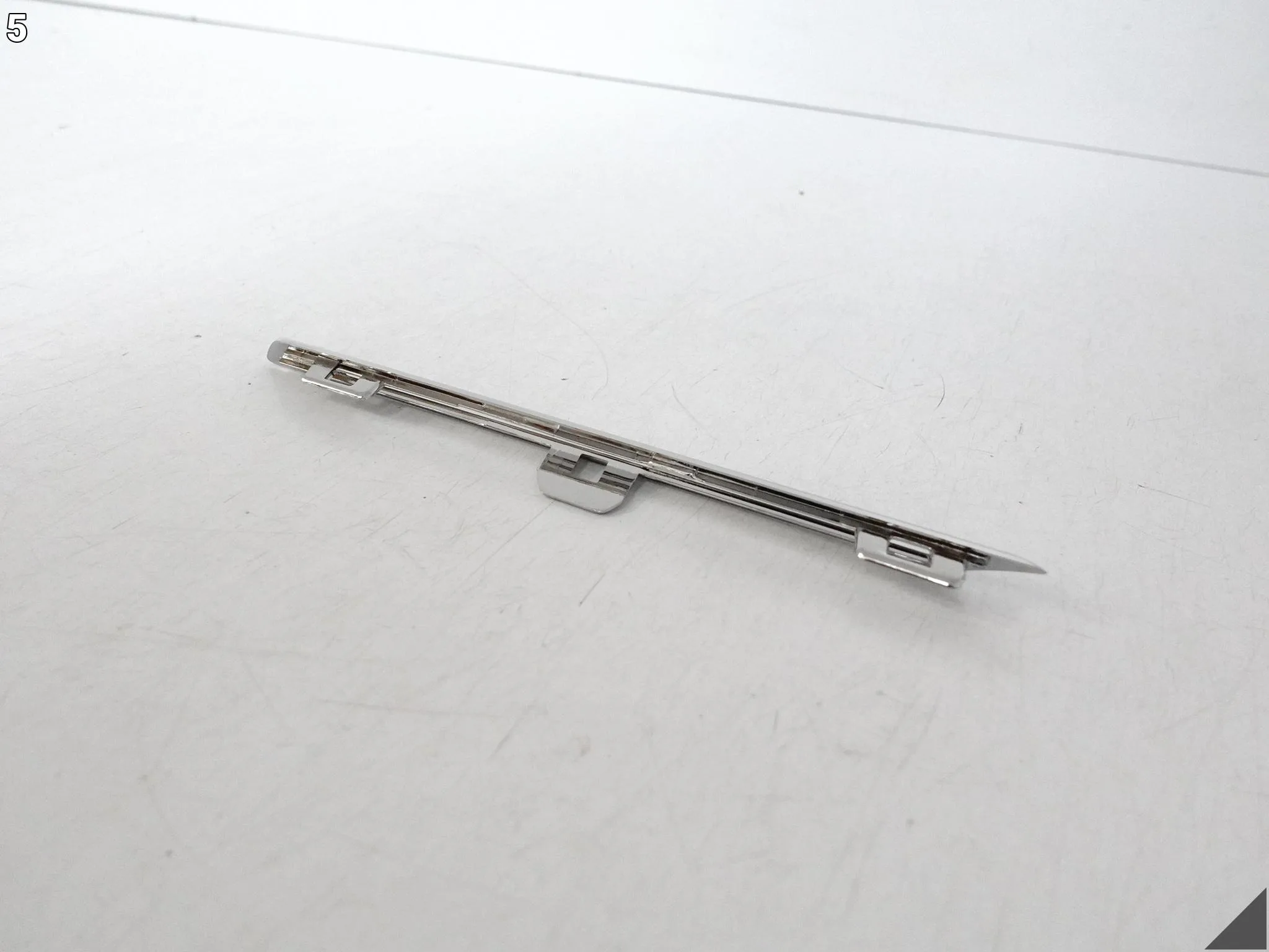 RENAULT MEGANE IV 4 16-20 LISTWA CHROM GRILLA ATRAPY PRZÓD PRAWA RENAULT MEGANE IV 4 16-20 LISTWA CHROM GRILLA ATRAPY PRZÓD PRAWA - obrazek 6