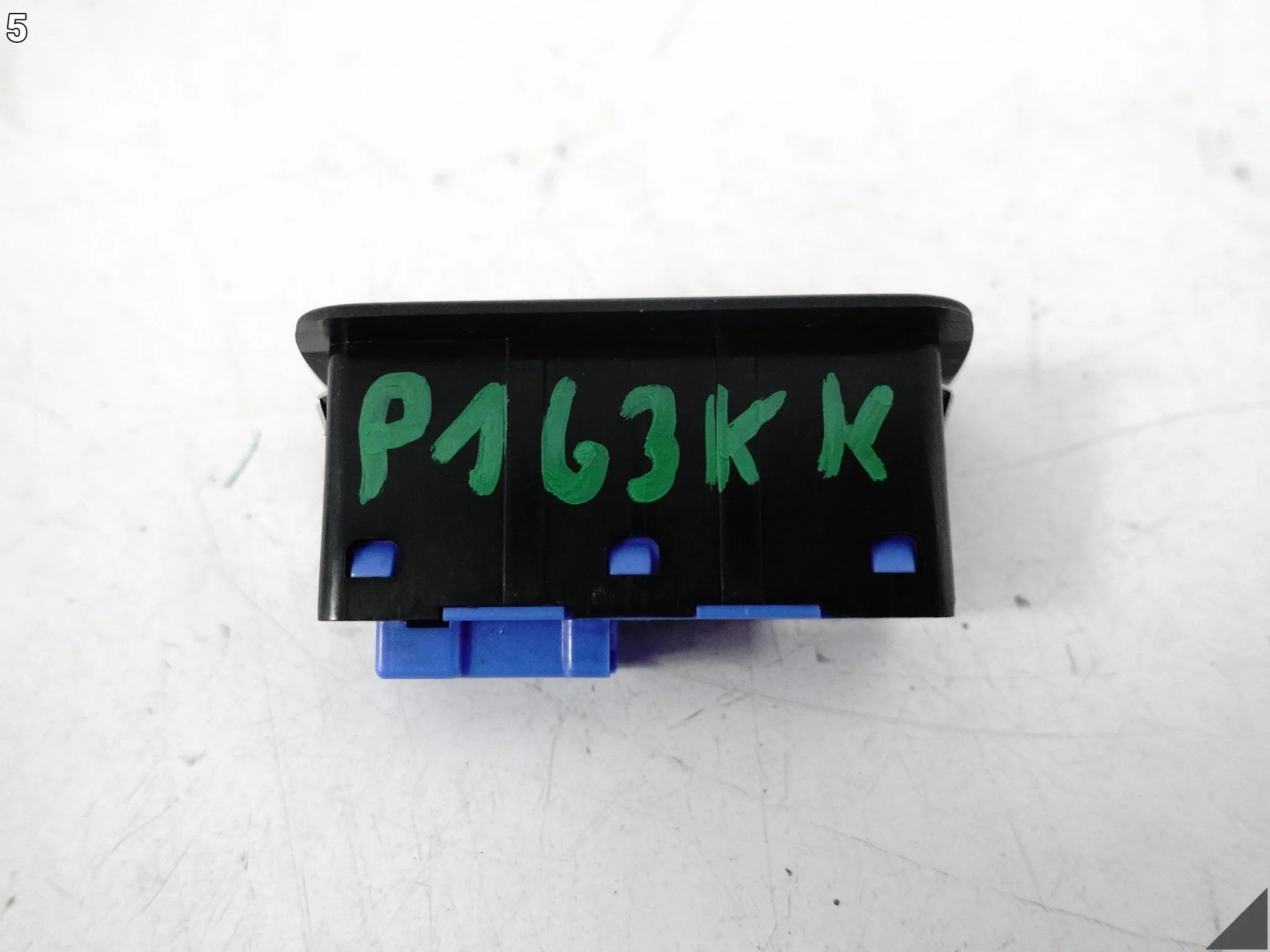 BMW MINI PRZEŁĄCZNIK PRZYCISK KLAPY POKRYWY BAGAŻNIKA TYŁ 9275119 BMW MINI PRZEŁĄCZNIK PRZYCISK KLAPY POKRYWY BAGAŻNIKA TYŁ 9275119 - obrazek 6