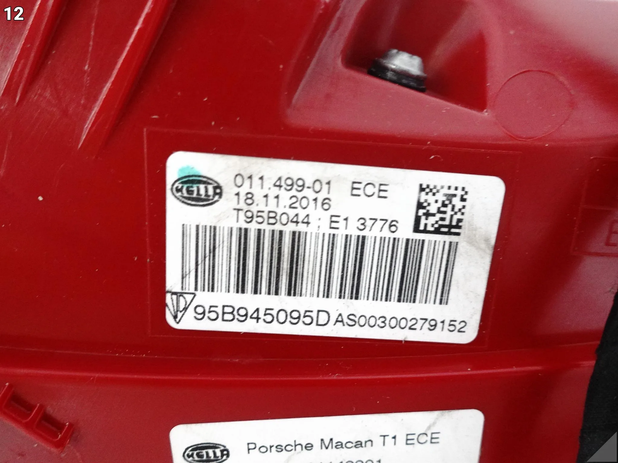PORSCHE MACAN 95B 14-18 LAMPA LED W BŁOTNIK LEWA TYŁ EU 95B945095D PORSCHE MACAN 95B 14-18 LAMPA LED W BŁOTNIK LEWA TYŁ EU 95B945095D - obrazek 13