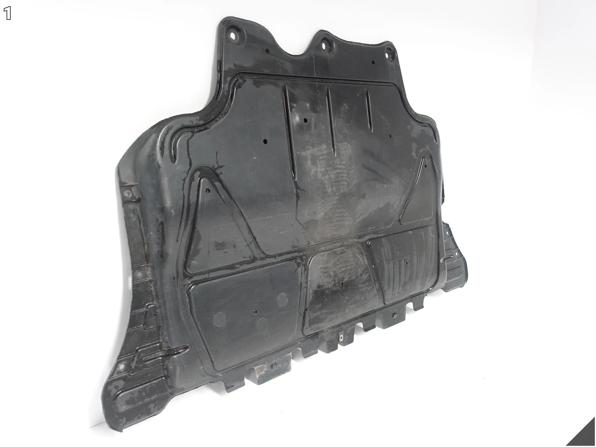 VW AUDI SKODA SEAT CUPRA PŁYTA OSŁONA POD SILNIK W ZDERZAK PRZÓD 5Q0825236P VW AUDI SKODA SEAT CUPRA PŁYTA OSŁONA POD SILNIK W ZDERZAK PRZÓD 5Q0825236P - obrazek 2