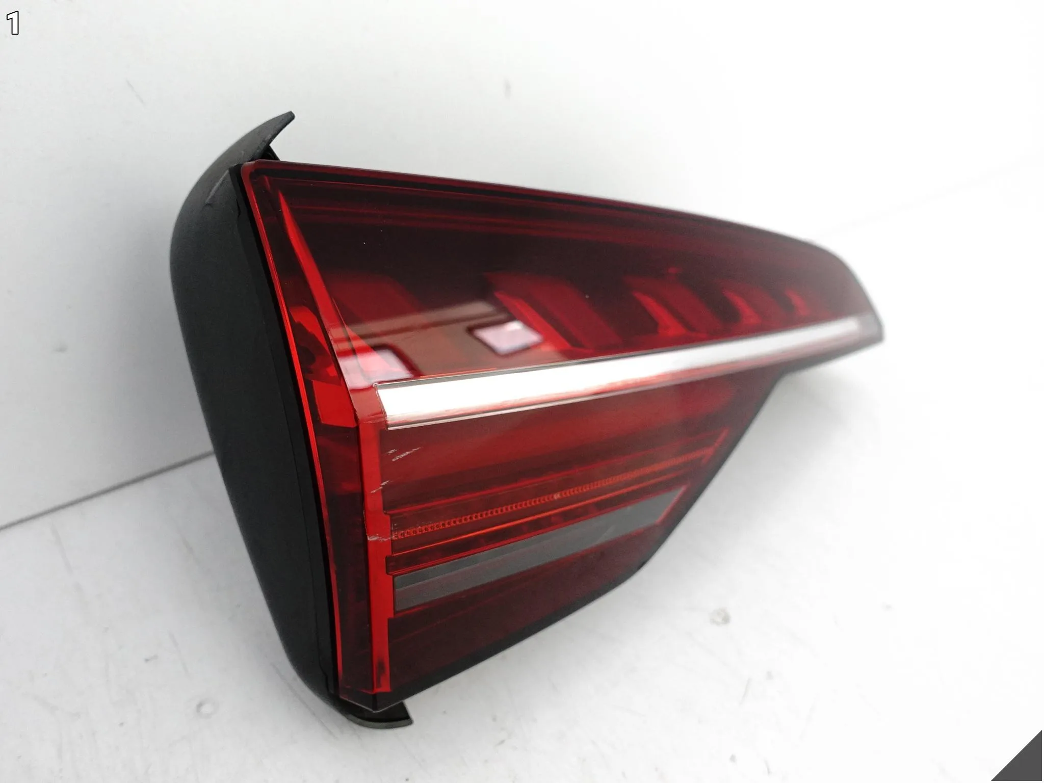 AUDI A4 S4 RS4 B9 8W9 LIFT 19-24 AVANT KOMBI LAMPA MATRIX LED LEWA TYŁ EU AUDI A4 S4 RS4 B9 8W9 LIFT 19-24 AVANT KOMBI LAMPA MATRIX LED LEWA TYŁ EU - obrazek 2