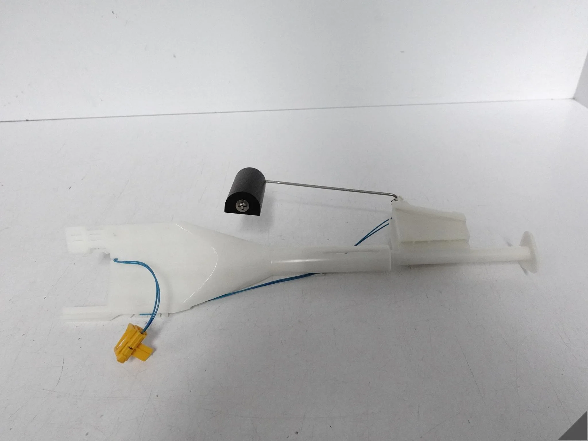 PORSCHE 911 997 04-12 CZUJNIK POZIOMU PALIWA PŁYWAK UKŁAD PALIWOWY PORSCHE 911 997 04-12 CZUJNIK POZIOMU PALIWA PŁYWAK UKŁAD PALIWOWY