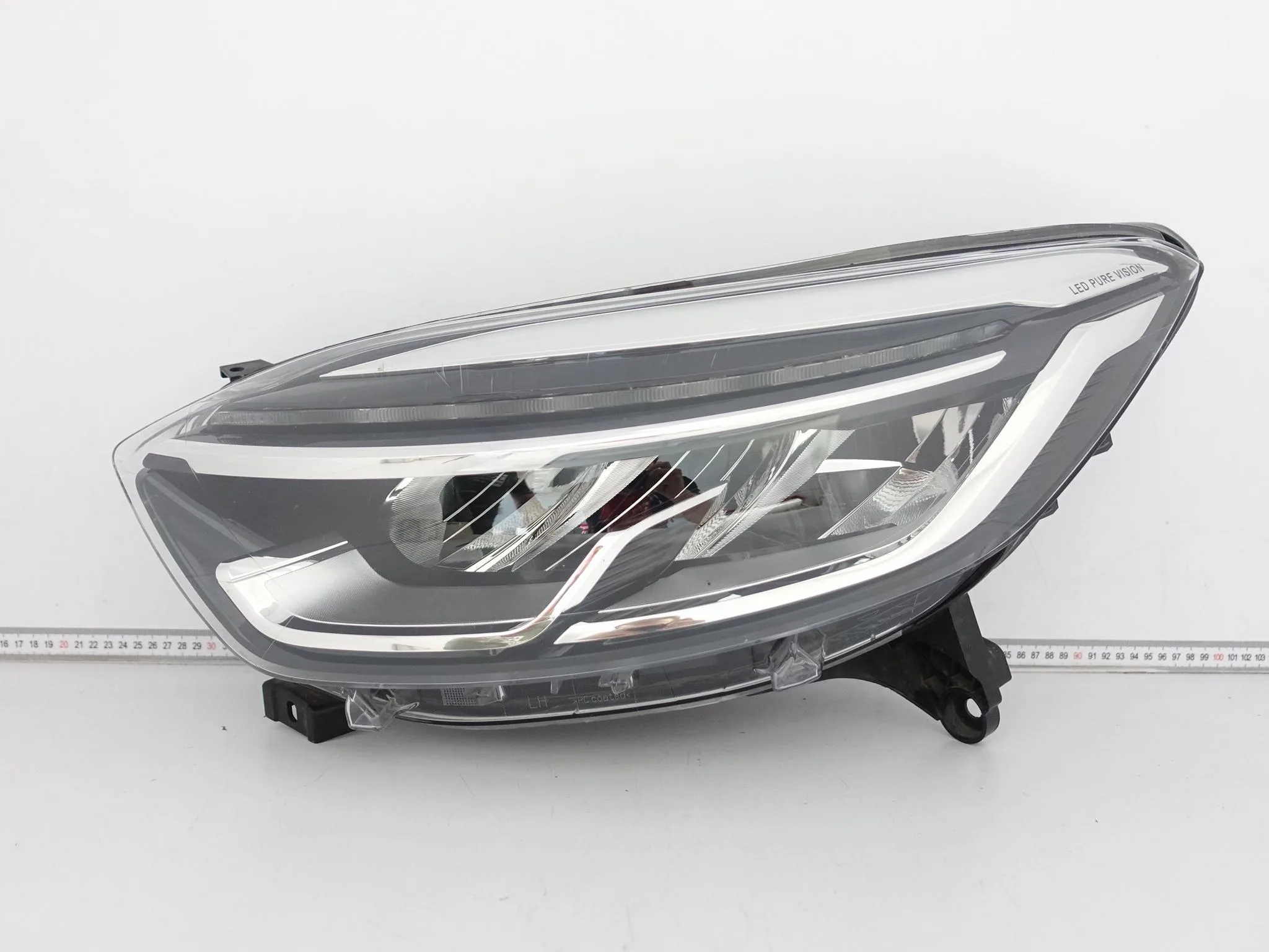 RENAULT CAPTUR I LIFT 17-19 LAMPA FULL LED PURE VISION LEWA PRZÓD EUROPA RENAULT CAPTUR I LIFT 17-19 LAMPA FULL LED PURE VISION LEWA PRZÓD EUROPA
