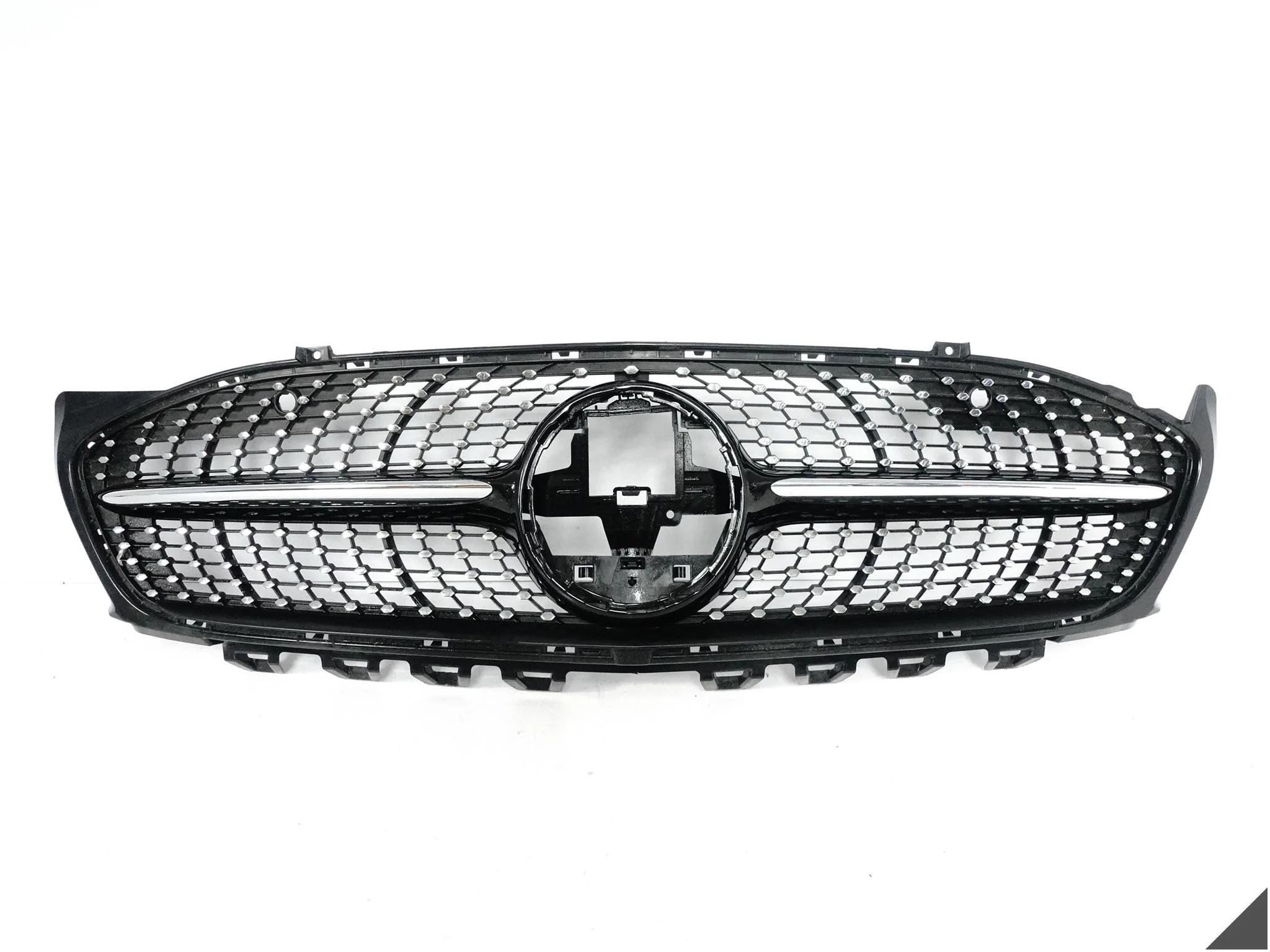 MERCEDES CLA X118 C118 AMG 19- DIAMOND GRILL ATRAPA WLOT ZDERZAK PDC PRZÓD MERCEDES CLA X118 C118 AMG 19- DIAMOND GRILL ATRAPA WLOT ZDERZAK PDC PRZÓD
