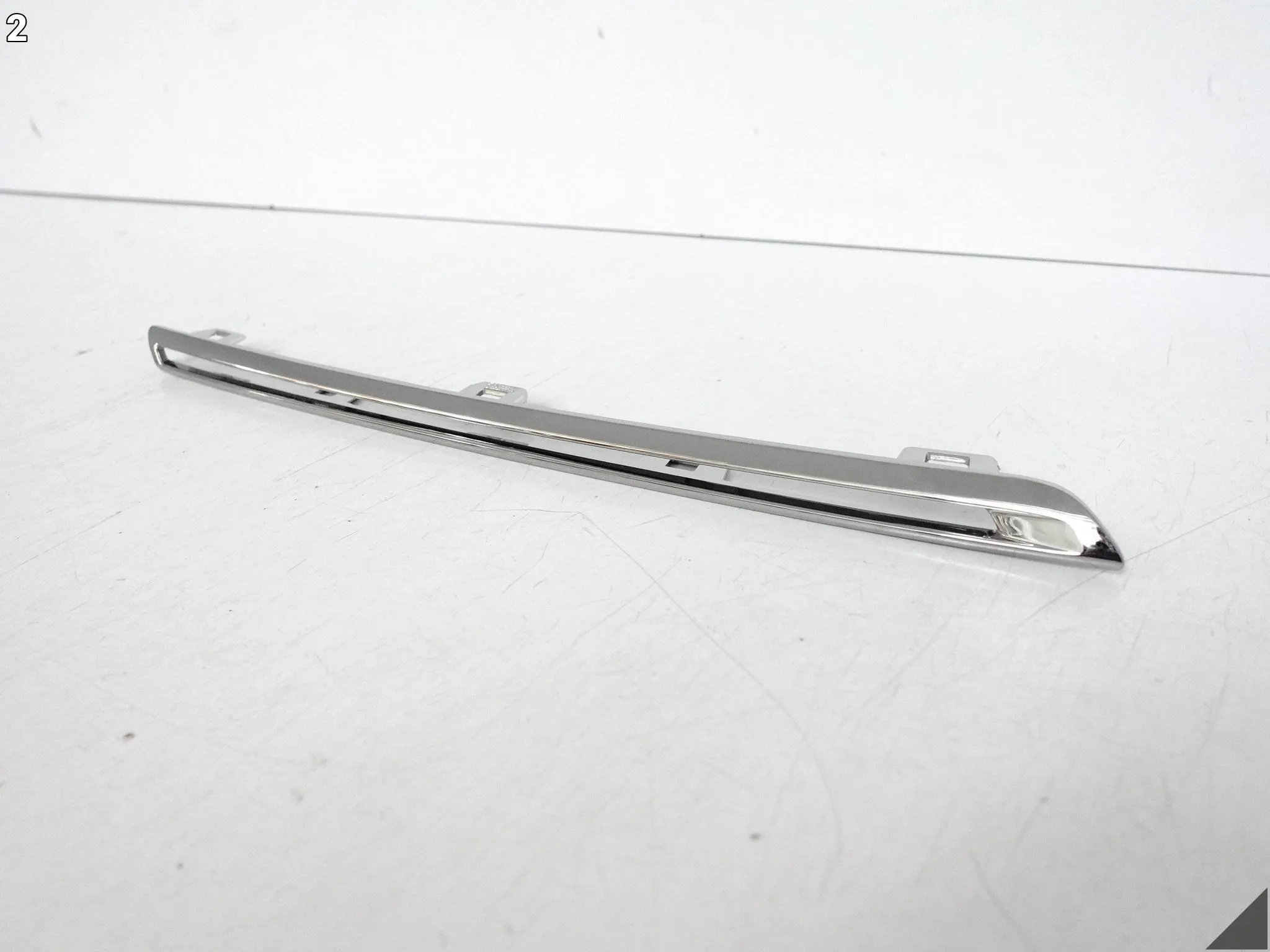 RENAULT MEGANE IV 4 16-20 LISTWA CHROM GRILLA ATRAPY PRZÓD GÓRNA PRAWA RENAULT MEGANE IV 4 16-20 LISTWA CHROM GRILLA ATRAPY PRZÓD GÓRNA PRAWA - obrazek 3