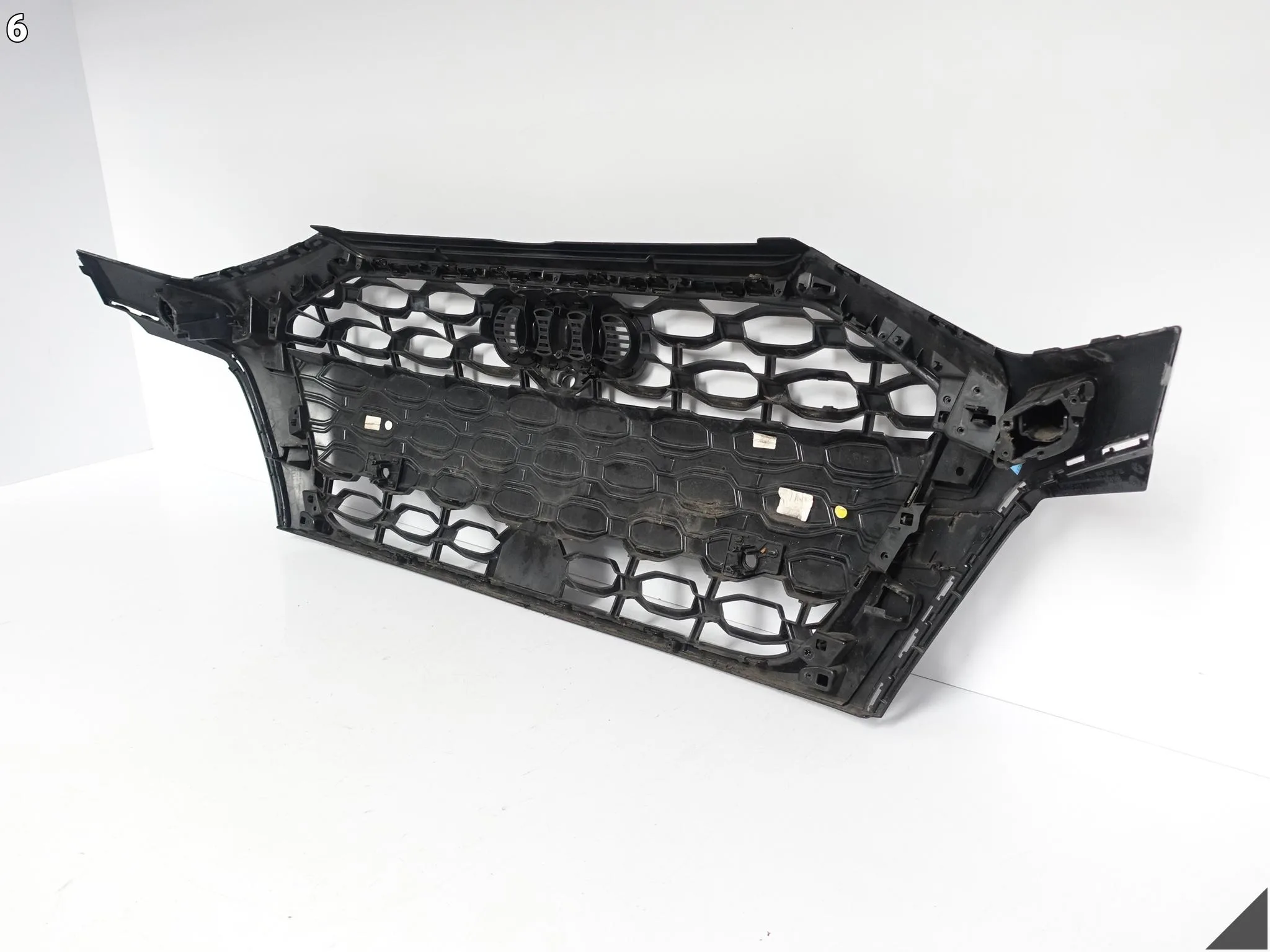 AUDI RS3 8Y0 20-24 RAMKA GRILL ZAŚLEPKI ATRAPA W ZDERZAK PRZÓD 8Y0807725 AUDI RS3 8Y0 20-24 RAMKA GRILL ZAŚLEPKI ATRAPA W ZDERZAK PRZÓD 8Y0807725 - obrazek 7
