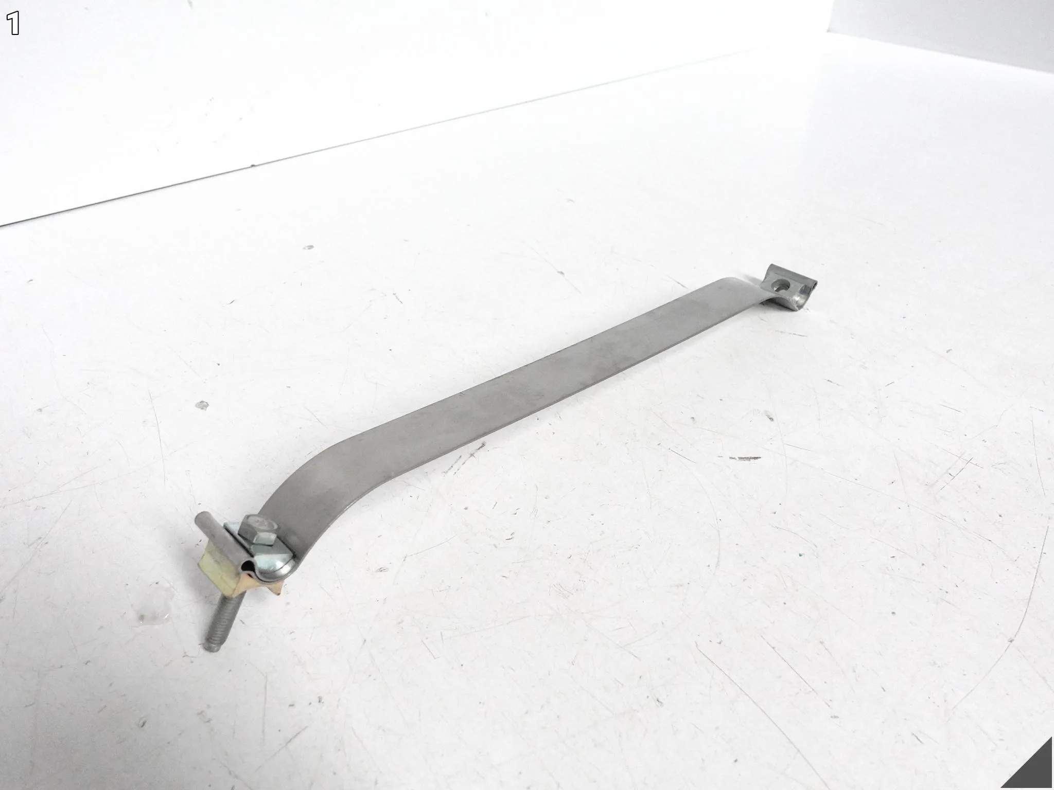 PORSCHE 911 993 93-98 OBEJMA TŁUMIKA UKŁAD WYDECHOWY MOCOWANIE 99311322501 PORSCHE 911 993 93-98 OBEJMA TŁUMIKA UKŁAD WYDECHOWY MOCOWANIE 99311322501 - obrazek 2