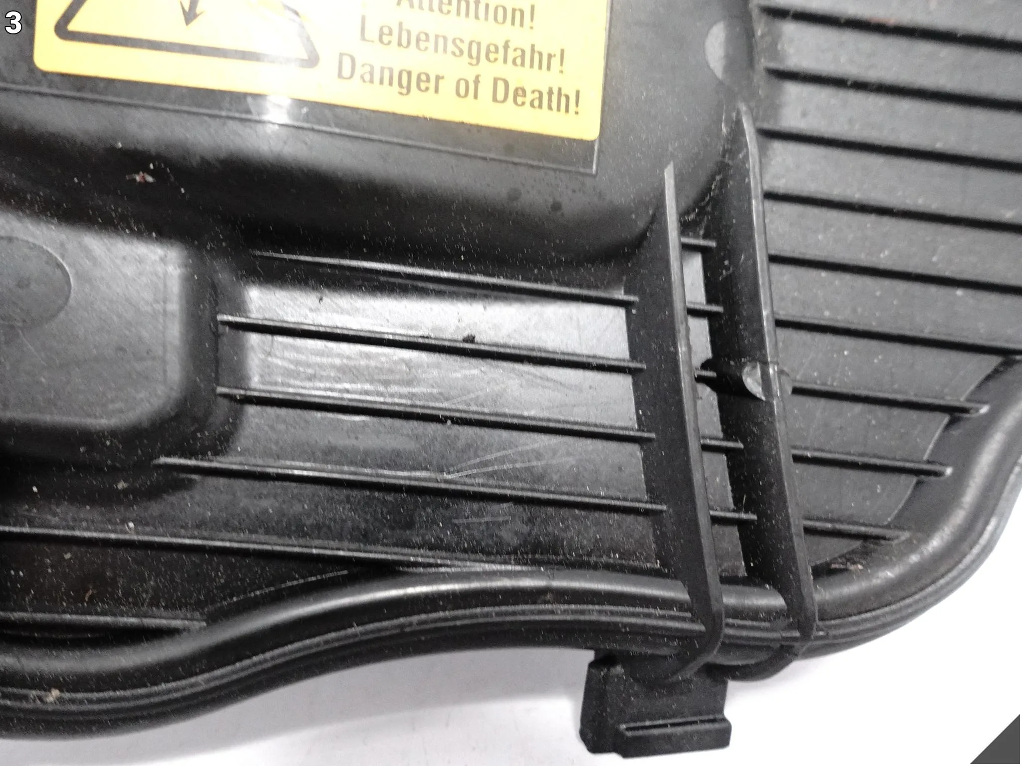 PORSCHE BOXSTER 981 CAYMAN 981C 12-16 KLAPKA ZAŚLEPKA LAMPY LEWA PRZÓD PORSCHE BOXSTER 981 CAYMAN 981C 12-16 KLAPKA ZAŚLEPKA LAMPY LEWA PRZÓD - obrazek 4