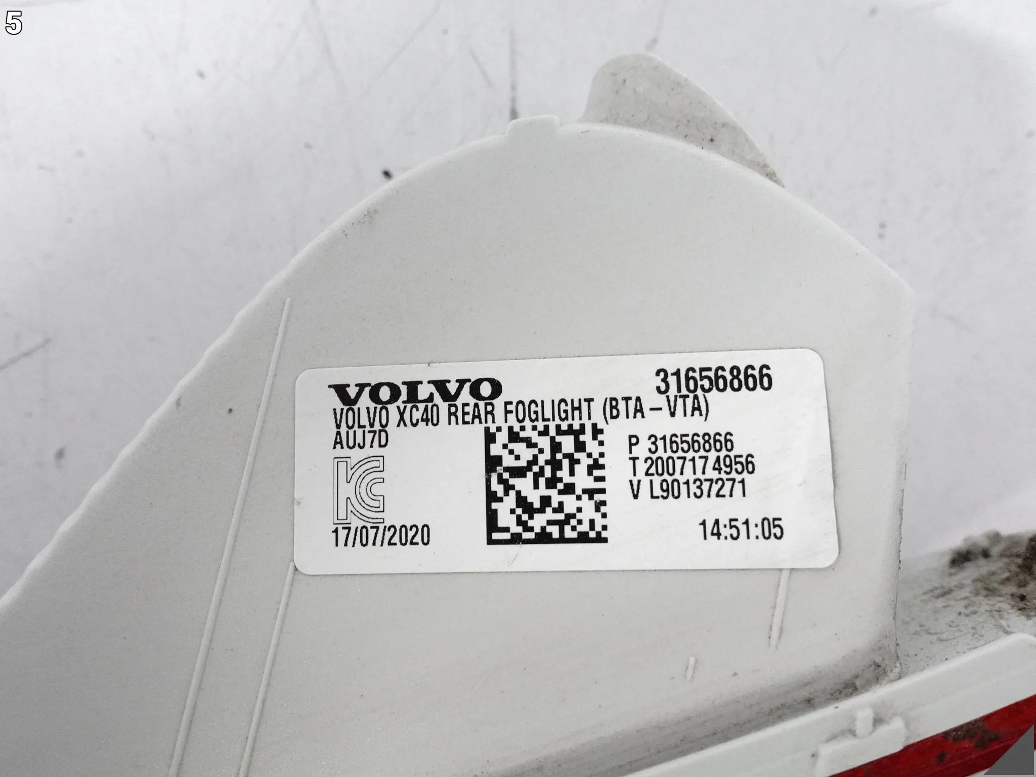 VOLVO XC40 EX40 C40 RECHARGE 17- LAMPKA PRZECIWMGIELNA LED W ZDERZAK TYŁ VOLVO XC40 EX40 C40 RECHARGE 17- LAMPKA PRZECIWMGIELNA LED W ZDERZAK TYŁ - obrazek 6