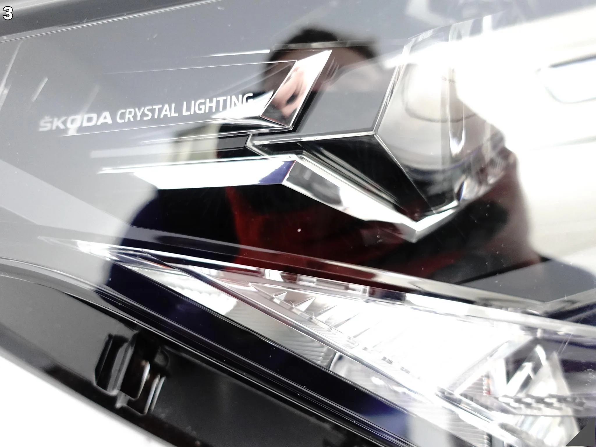 SKODA ENYAQ iV ELECTRIC 5LB 20- LAMPA FULL LED CRYSTAL LIGHTING PRAWA PRZÓD SKODA ENYAQ iV ELECTRIC 5LB 20- LAMPA FULL LED CRYSTAL LIGHTING PRAWA PRZÓD - obrazek 4
