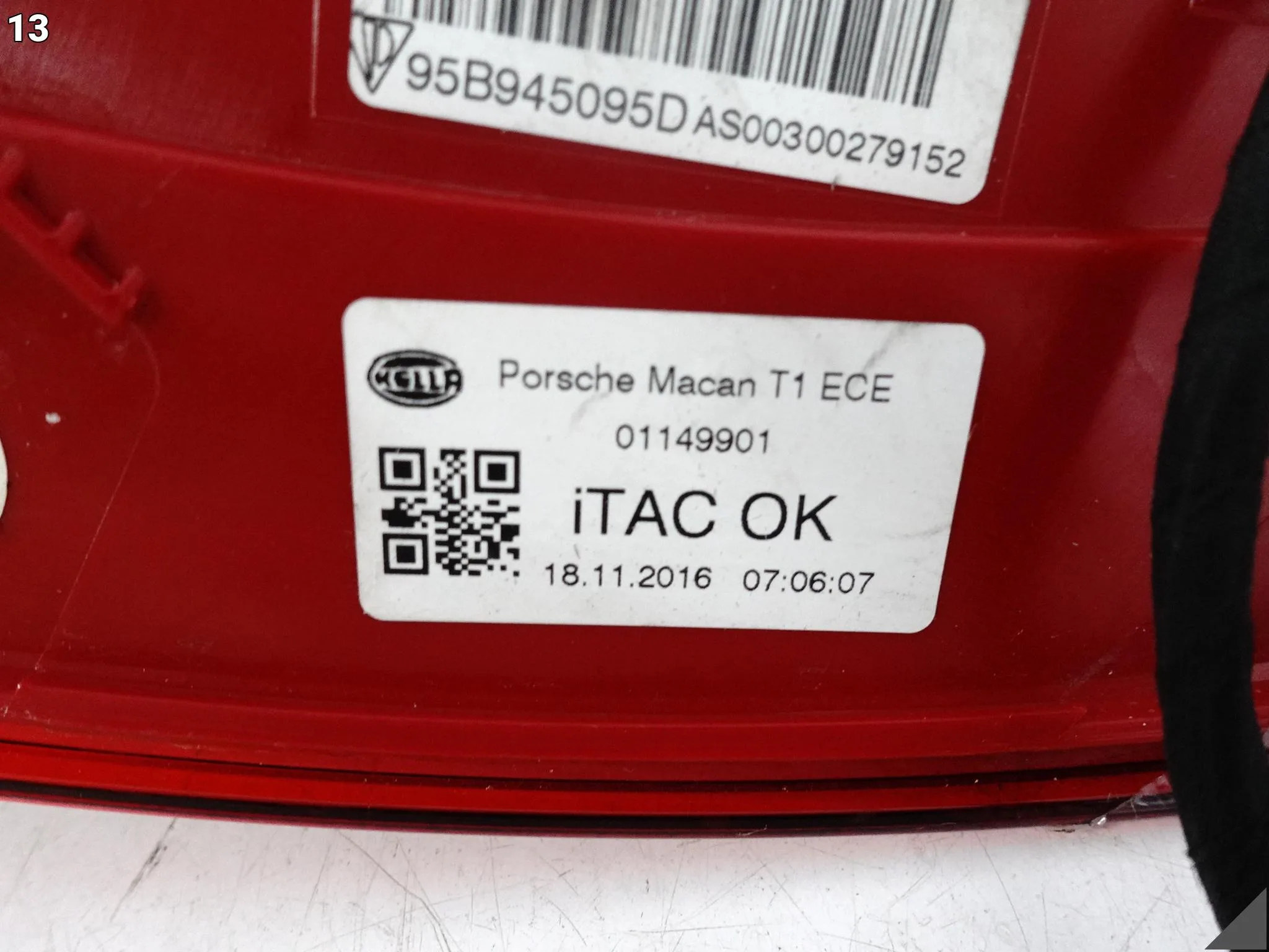 PORSCHE MACAN 95B 14-18 LAMPA LED W BŁOTNIK LEWA TYŁ EU 95B945095D PORSCHE MACAN 95B 14-18 LAMPA LED W BŁOTNIK LEWA TYŁ EU 95B945095D - obrazek 14