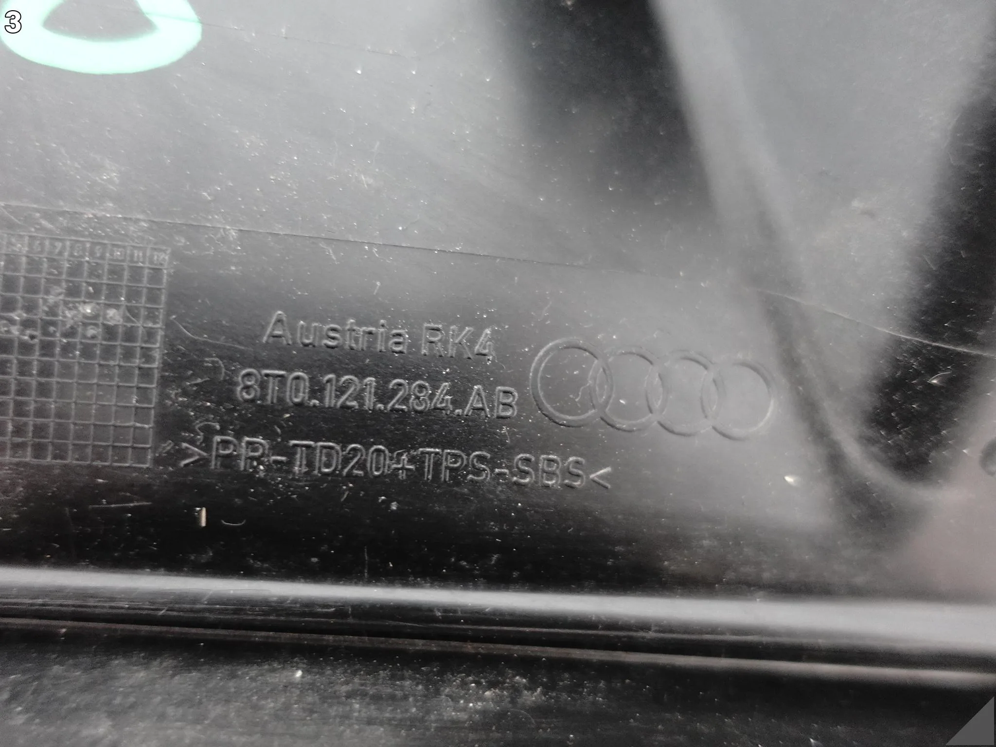 AUDI A5 S5 8T0 B8 LIFT 11-16 KIEROWNICA POWIETRZA UCHWYT PAS PRZEDNI PRAWA AUDI A5 S5 8T0 B8 LIFT 11-16 KIEROWNICA POWIETRZA UCHWYT PAS PRZEDNI PRAWA - obrazek 4