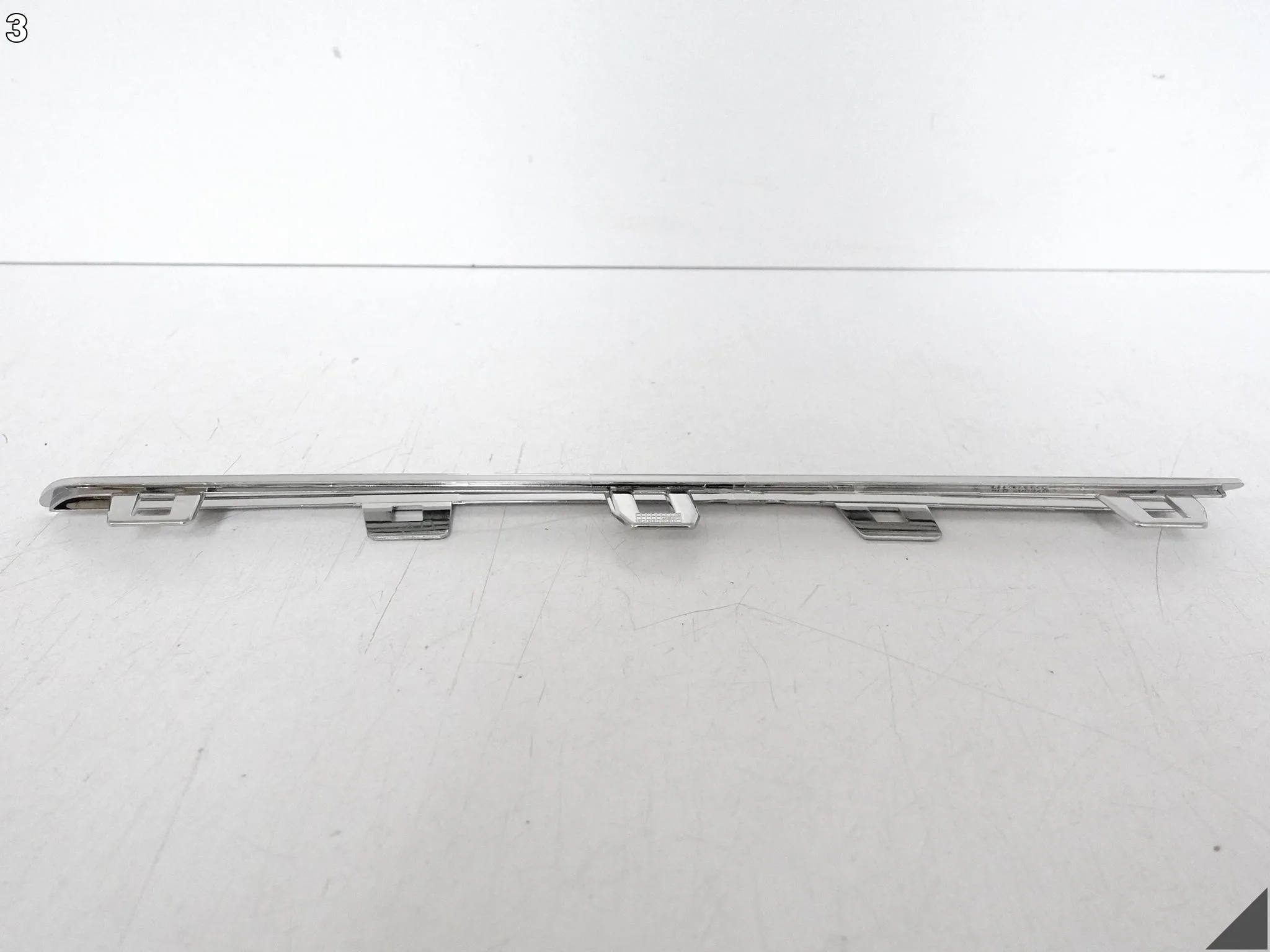 RENAULT MEGANE IV 4 16-20 LISTWA CHROM GRILLA ATRAPY PRZÓD GÓRNA PRAWA RENAULT MEGANE IV 4 16-20 LISTWA CHROM GRILLA ATRAPY PRZÓD GÓRNA PRAWA - obrazek 4