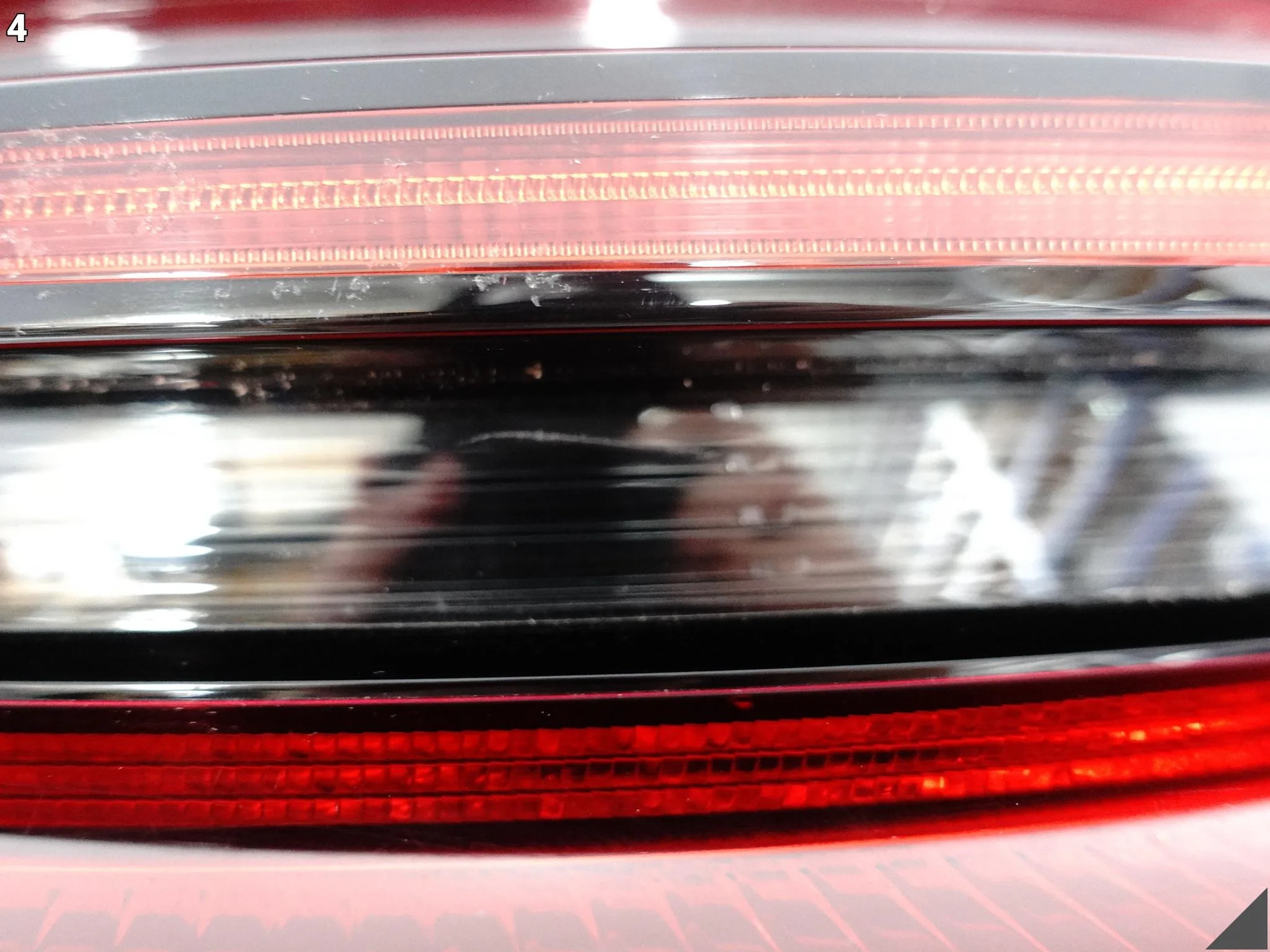 PORSCHE MACAN 95B 14-18 LAMPA LED W BŁOTNIK LEWA TYŁ EU 95B945095D PORSCHE MACAN 95B 14-18 LAMPA LED W BŁOTNIK LEWA TYŁ EU 95B945095D - obrazek 5