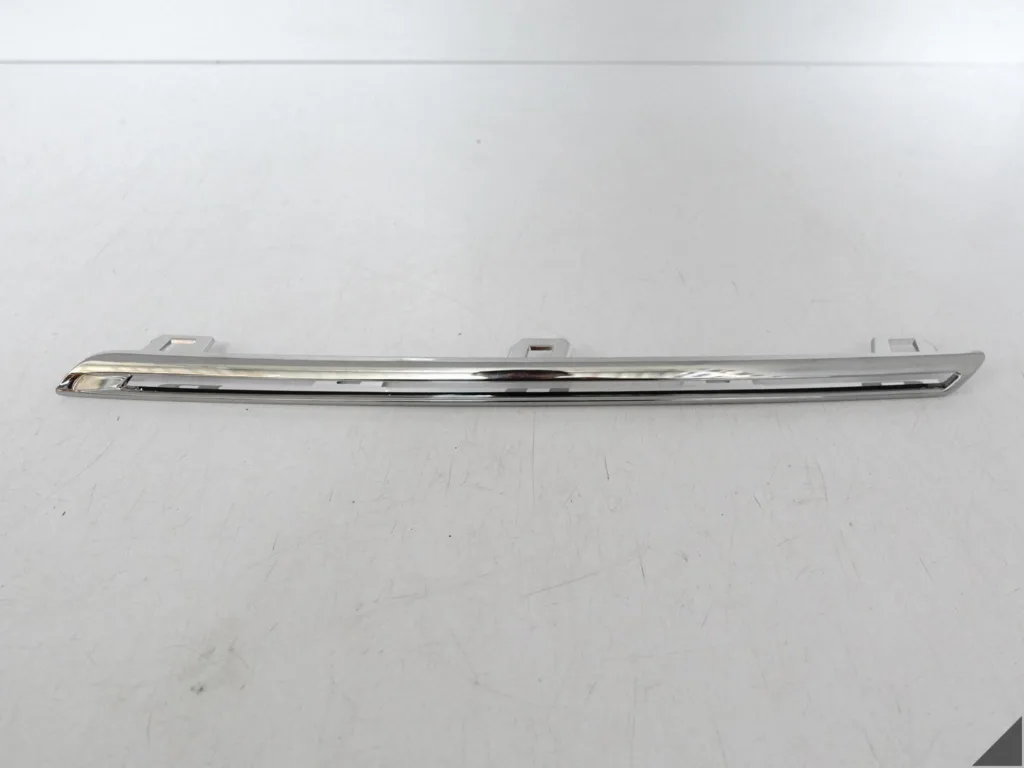 RENAULT MEGANE IV 4 16-20 LISTWA CHROM GRILLA ATRAPY PRZÓD GÓRNA LEWA RENAULT MEGANE IV 4 16-20 LISTWA CHROM GRILLA ATRAPY PRZÓD GÓRNA LEWA