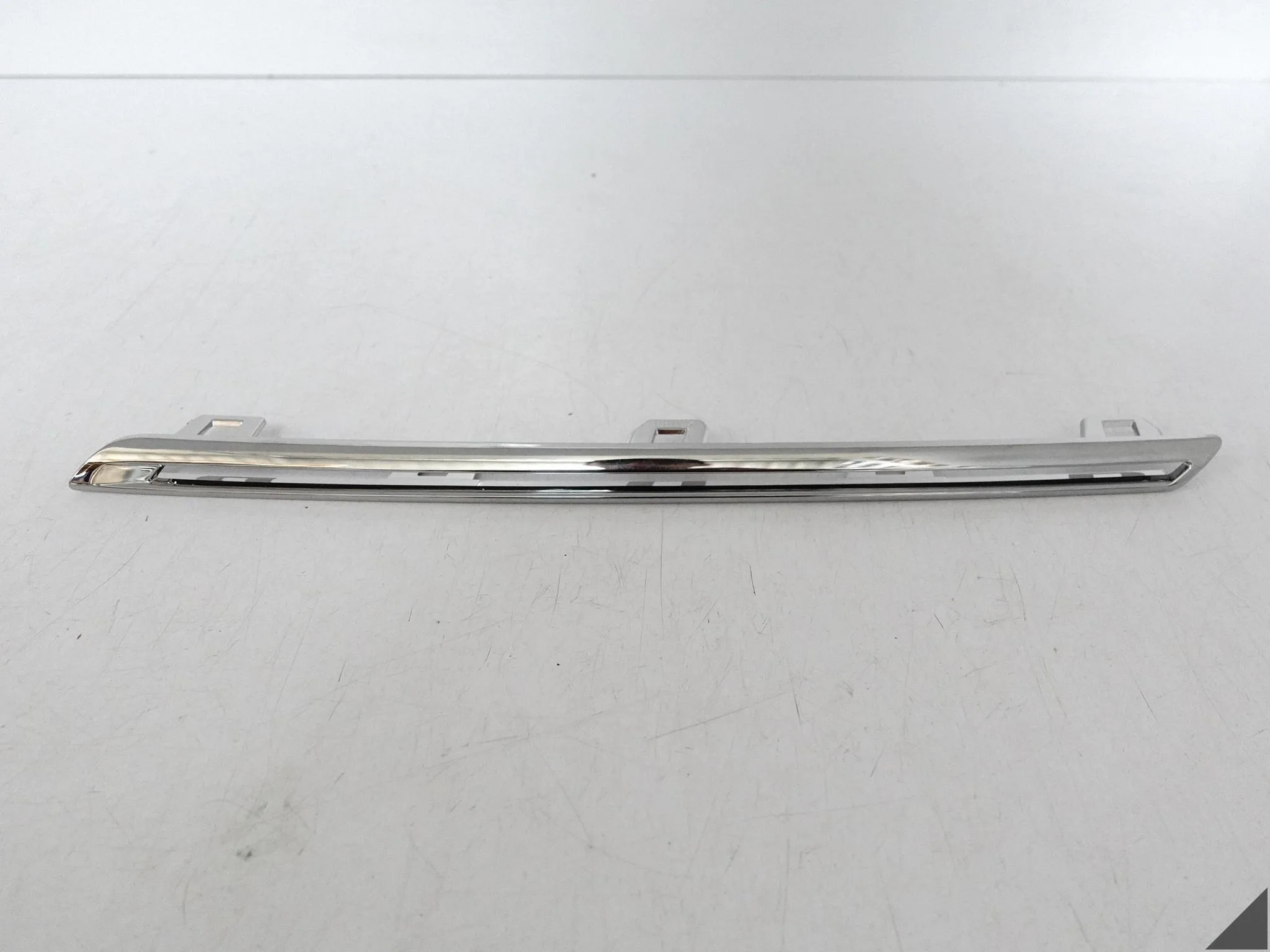 RENAULT MEGANE IV 4 16-20 LISTWA CHROM GRILLA ATRAPY PRZÓD GÓRNA LEWA RENAULT MEGANE IV 4 16-20 LISTWA CHROM GRILLA ATRAPY PRZÓD GÓRNA LEWA