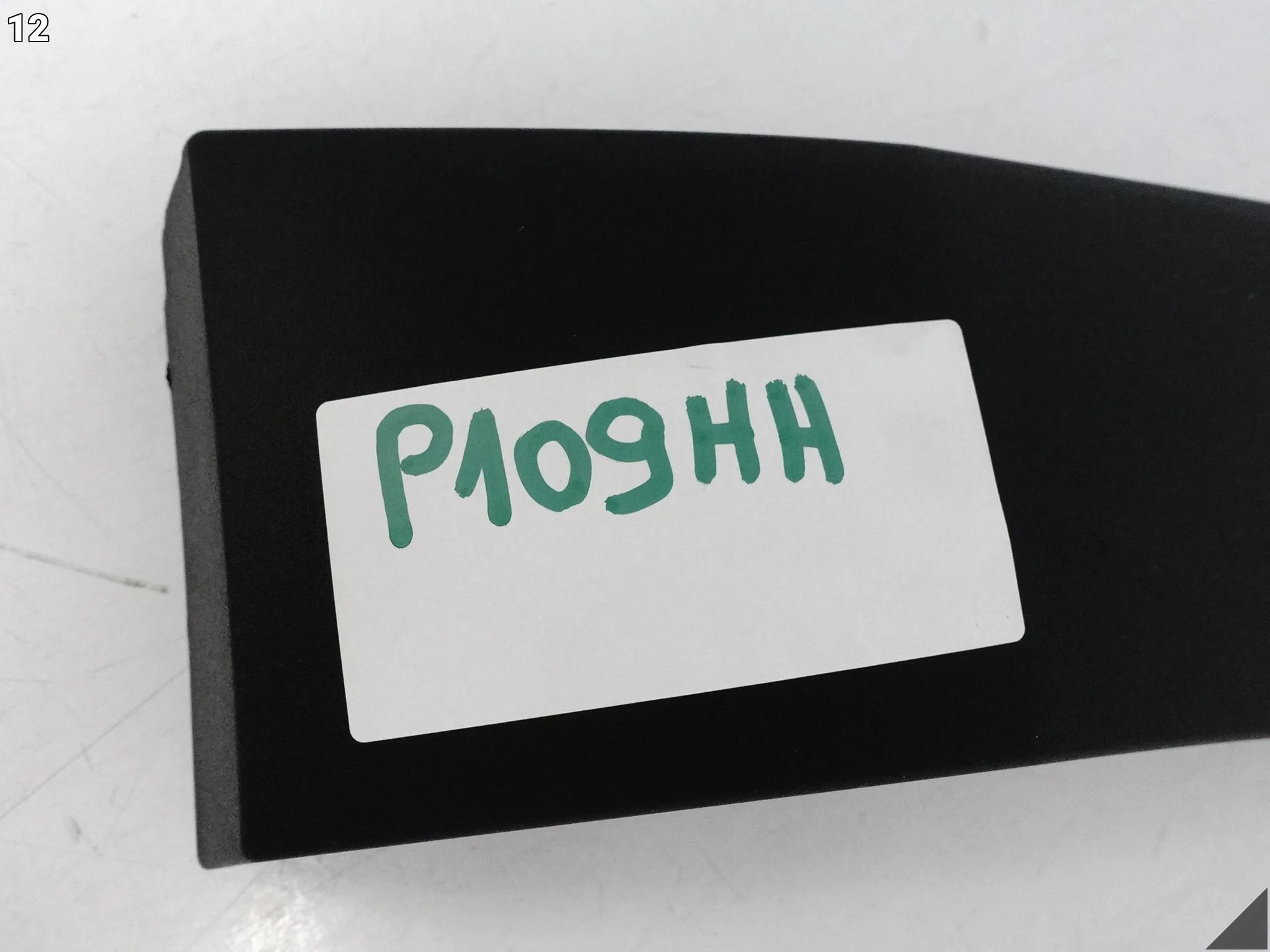 VOLVO XC40 EX40 C40 RECHARGE 17- LISTWA NA BŁOTNIK NAKŁADKA PRAWA PRZÓD VOLVO XC40 EX40 C40 RECHARGE 17- LISTWA NA BŁOTNIK NAKŁADKA PRAWA PRZÓD - obrazek 13