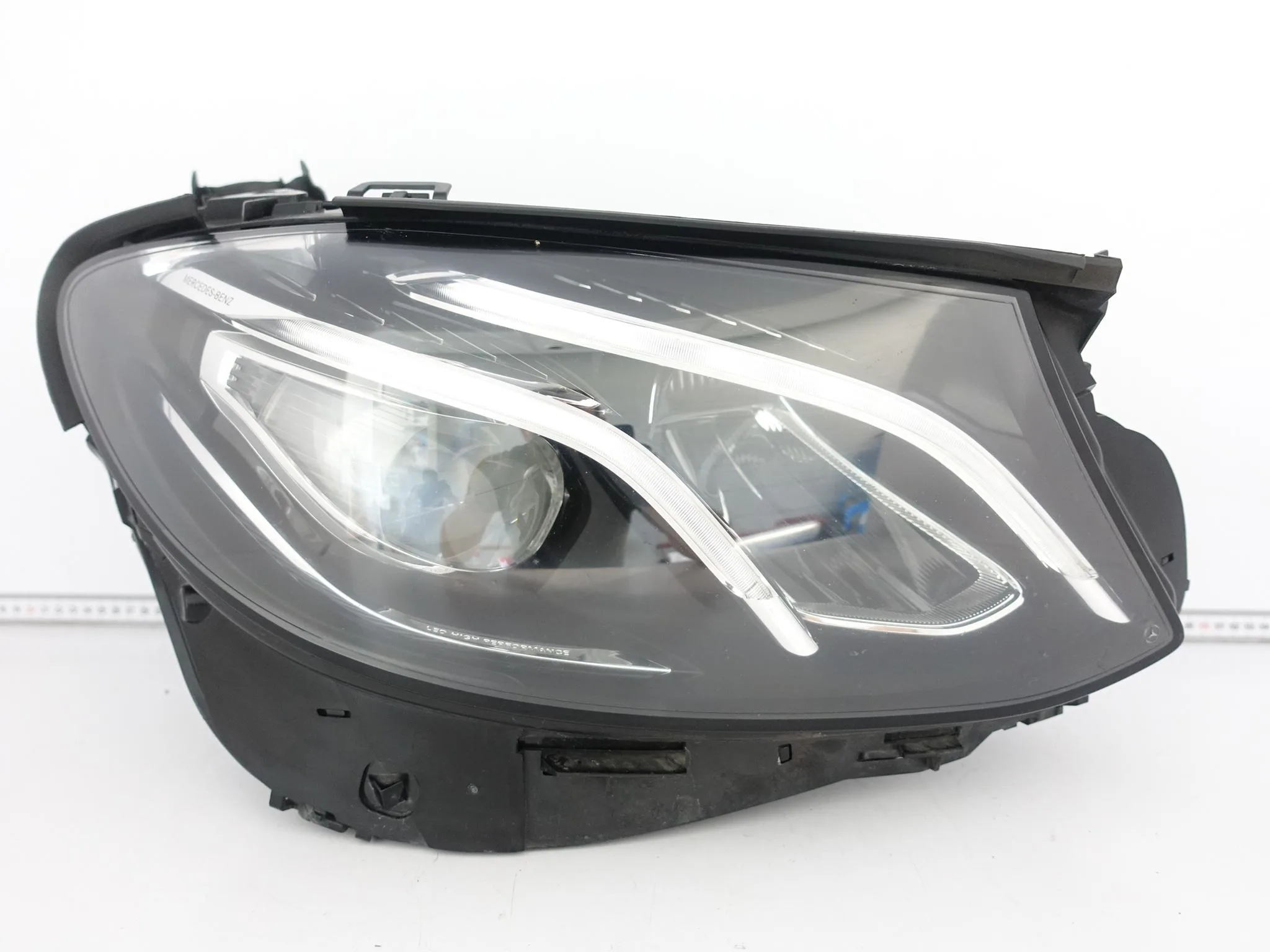 MERCEDES E-KLASA W213 S213 16-20 LAMPA FULL LED HIGH PERFORMANCE PRAWA EU MERCEDES E-KLASA W213 S213 16-20 LAMPA FULL LED HIGH PERFORMANCE PRAWA EU