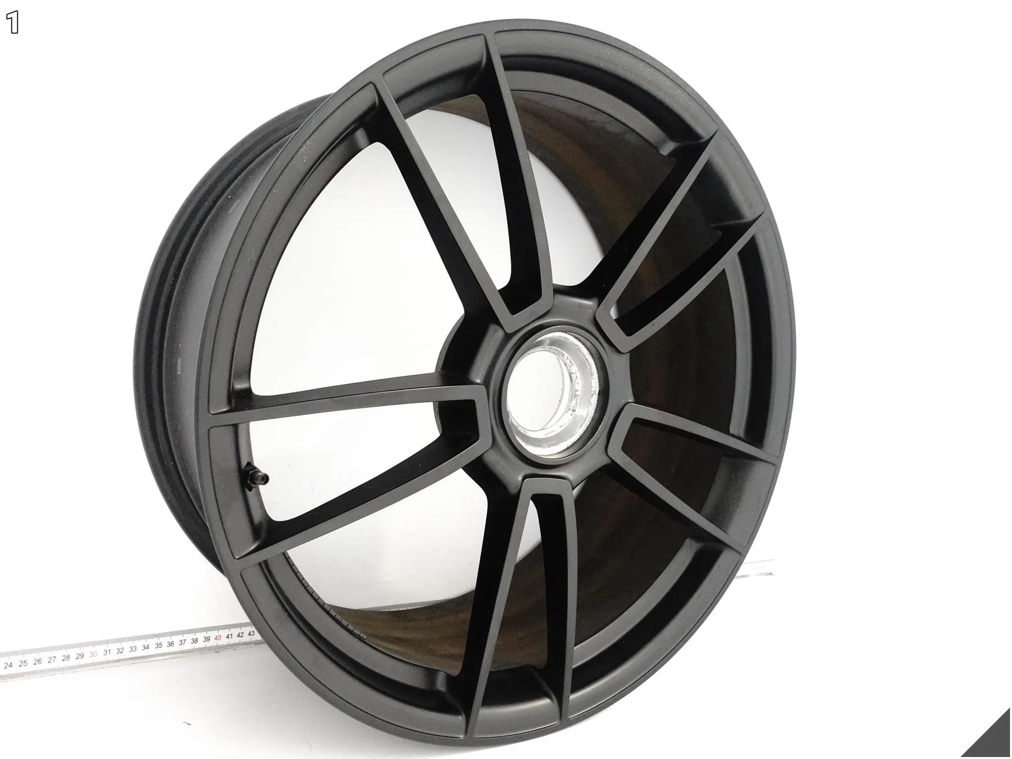 PORSCHE 911 992 TURBO SPORT 4 FELGA ALUFELGA 8,5Jx20 ET50 992601025AT PORSCHE 911 992 TURBO SPORT 4 FELGA ALUFELGA 8,5Jx20 ET50 992601025AT - obrazek 2