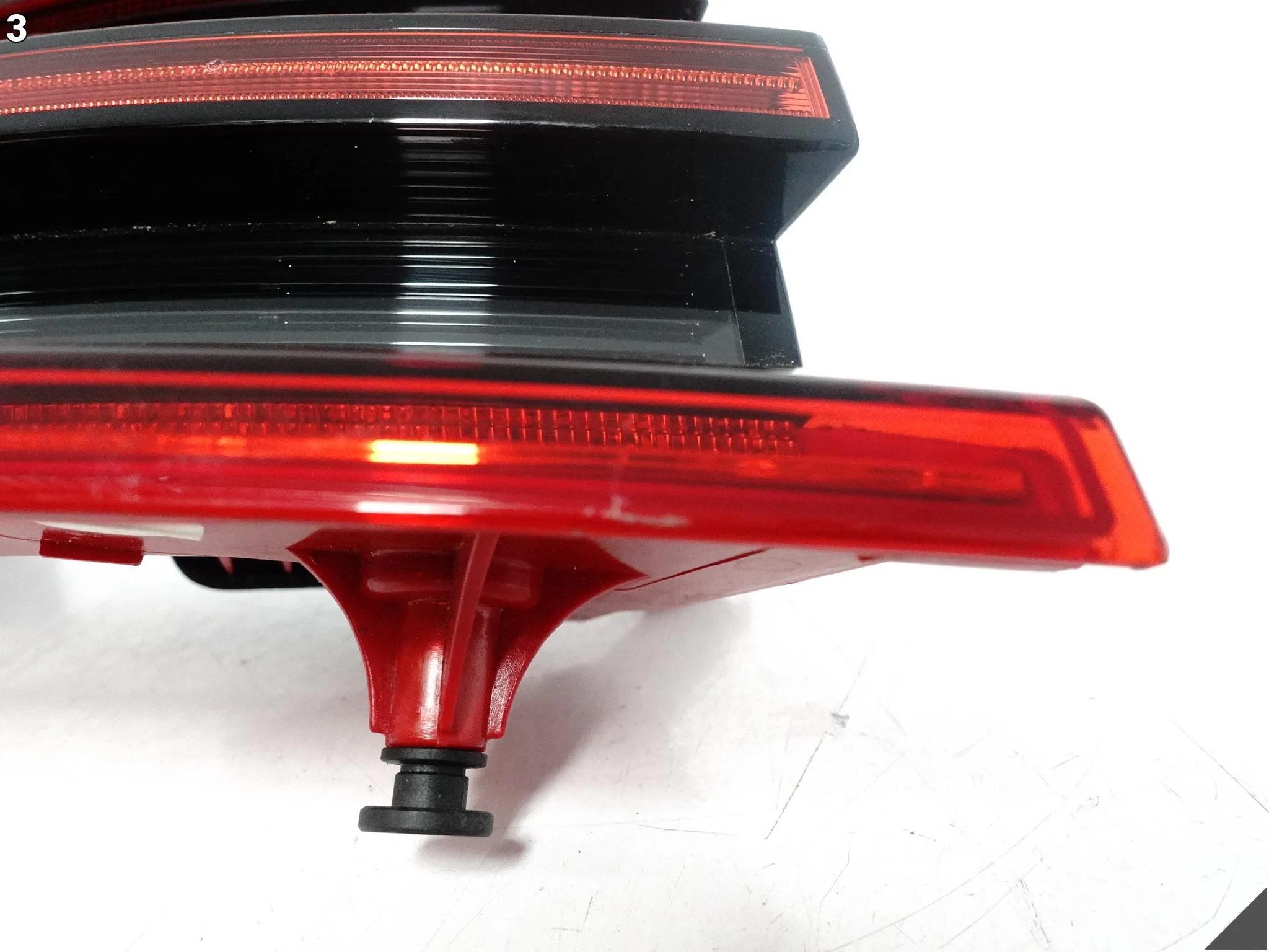 PORSCHE MACAN 95B 14-18 LAMPA LED W BŁOTNIK LEWA TYŁ EU 95B945095D PORSCHE MACAN 95B 14-18 LAMPA LED W BŁOTNIK LEWA TYŁ EU 95B945095D - obrazek 4