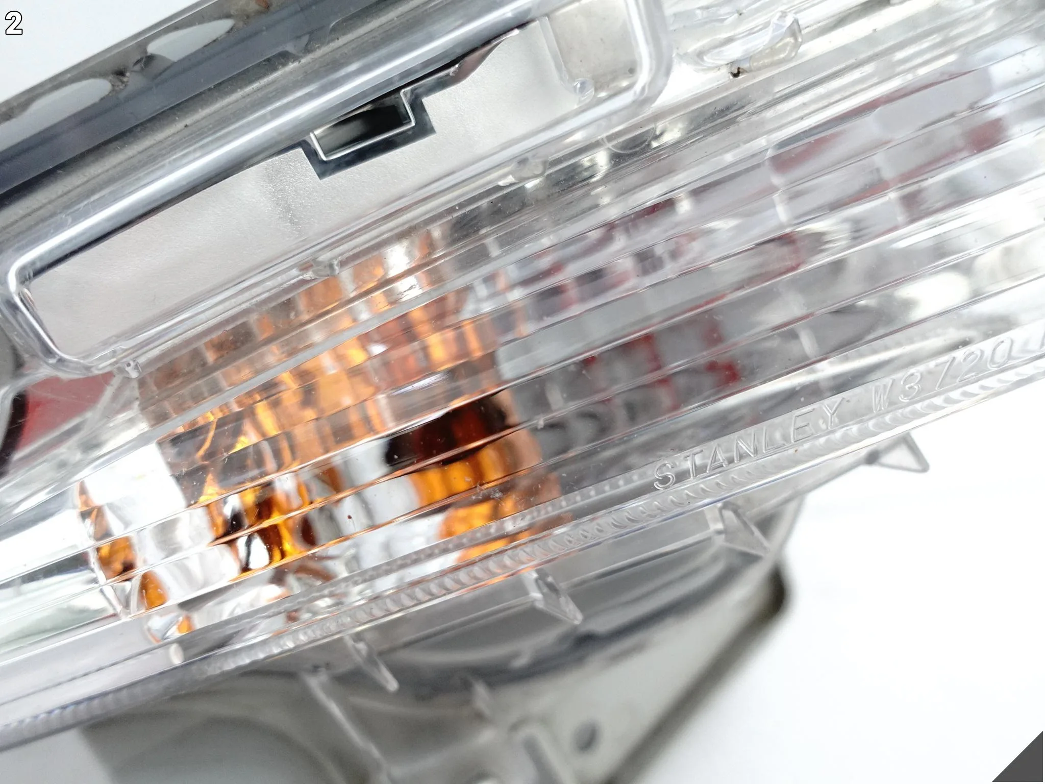 MAZDA 3 (III GENERACJA) BM LIFT 16-18 LAMPA HALOGEN KIERUNKOWSKAZ PRAWY MAZDA 3 (III GENERACJA) BM LIFT 16-18 LAMPA HALOGEN KIERUNKOWSKAZ PRAWY - obrazek 3