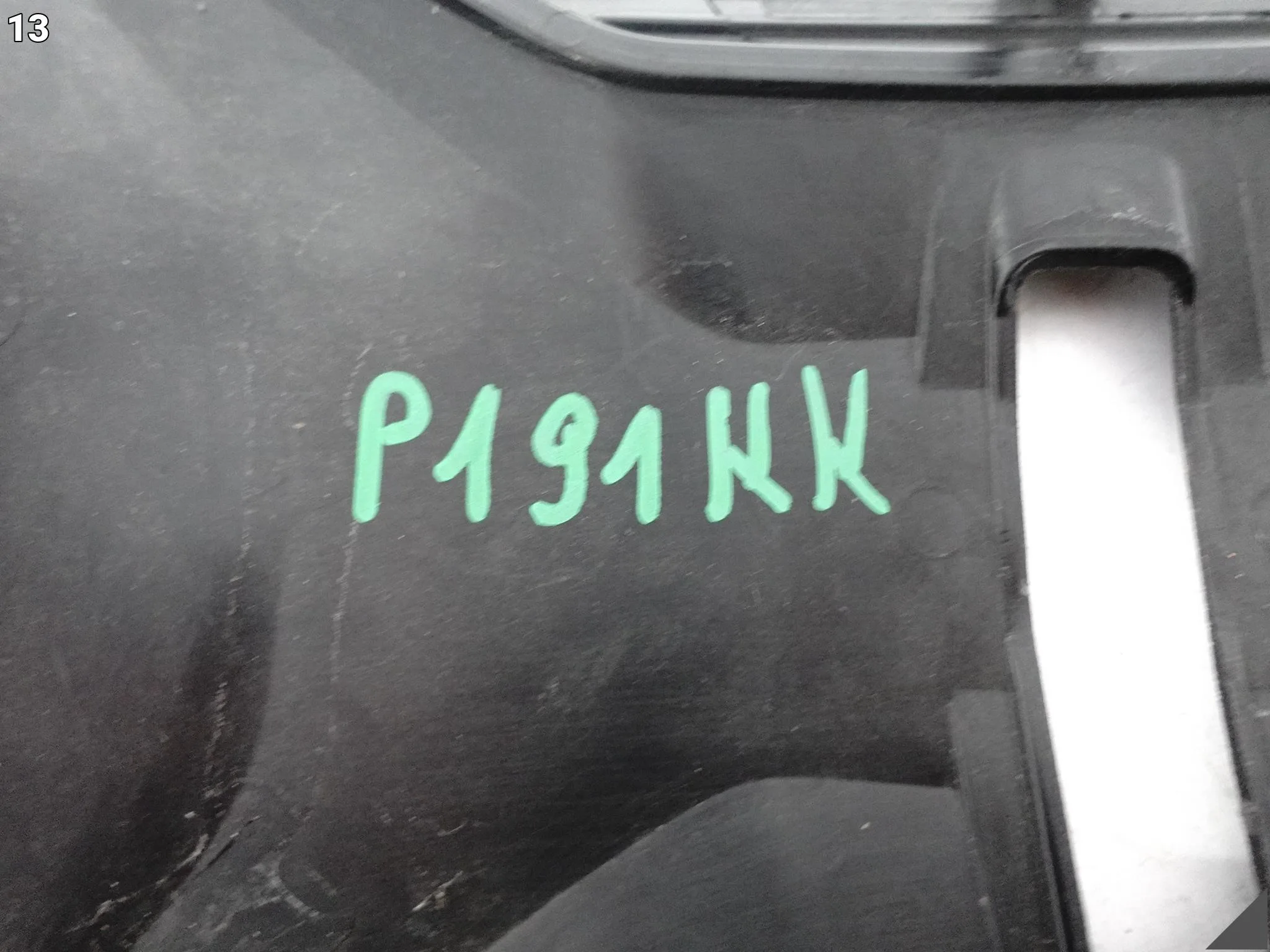 PORSCHE 911 992 19- GÓRNA OSŁONA POKRYWA SILNIKA WENTYLATORÓW 3.0 S TYŁ PORSCHE 911 992 19- GÓRNA OSŁONA POKRYWA SILNIKA WENTYLATORÓW 3.0 S TYŁ - obrazek 14