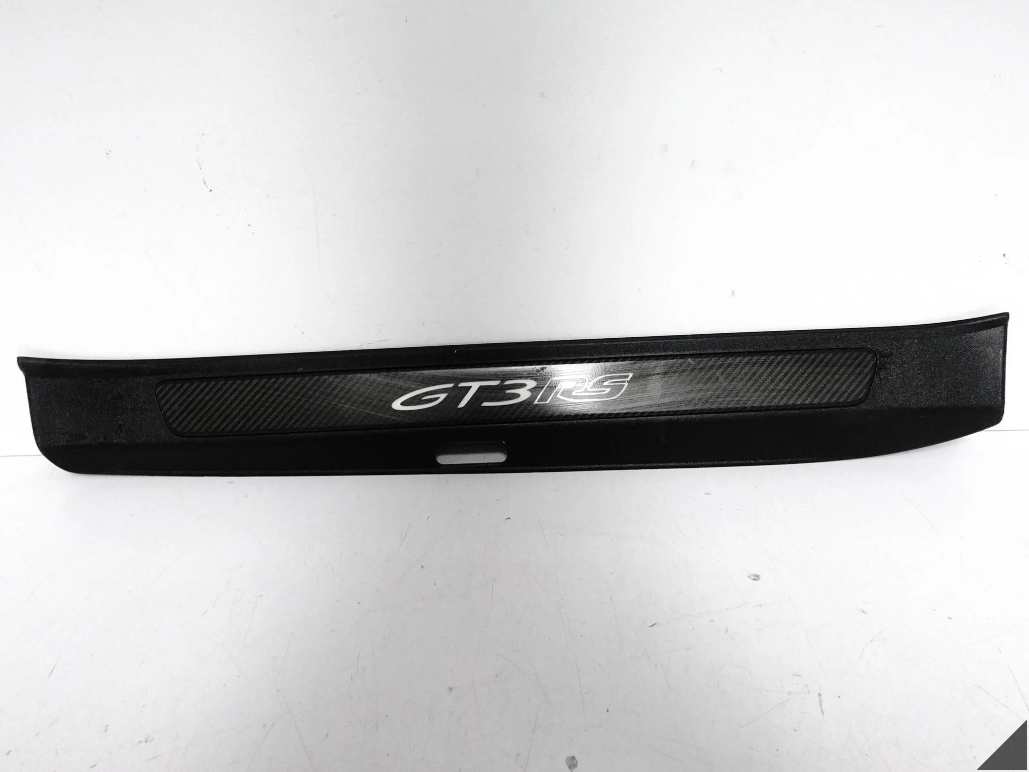 PORSCHE 911 992 GT3RS 23- LISTWA OSŁONA PROGU PODŚWIETLANA PRAWA CARBON PORSCHE 911 992 GT3RS 23- LISTWA OSŁONA PROGU PODŚWIETLANA PRAWA CARBON