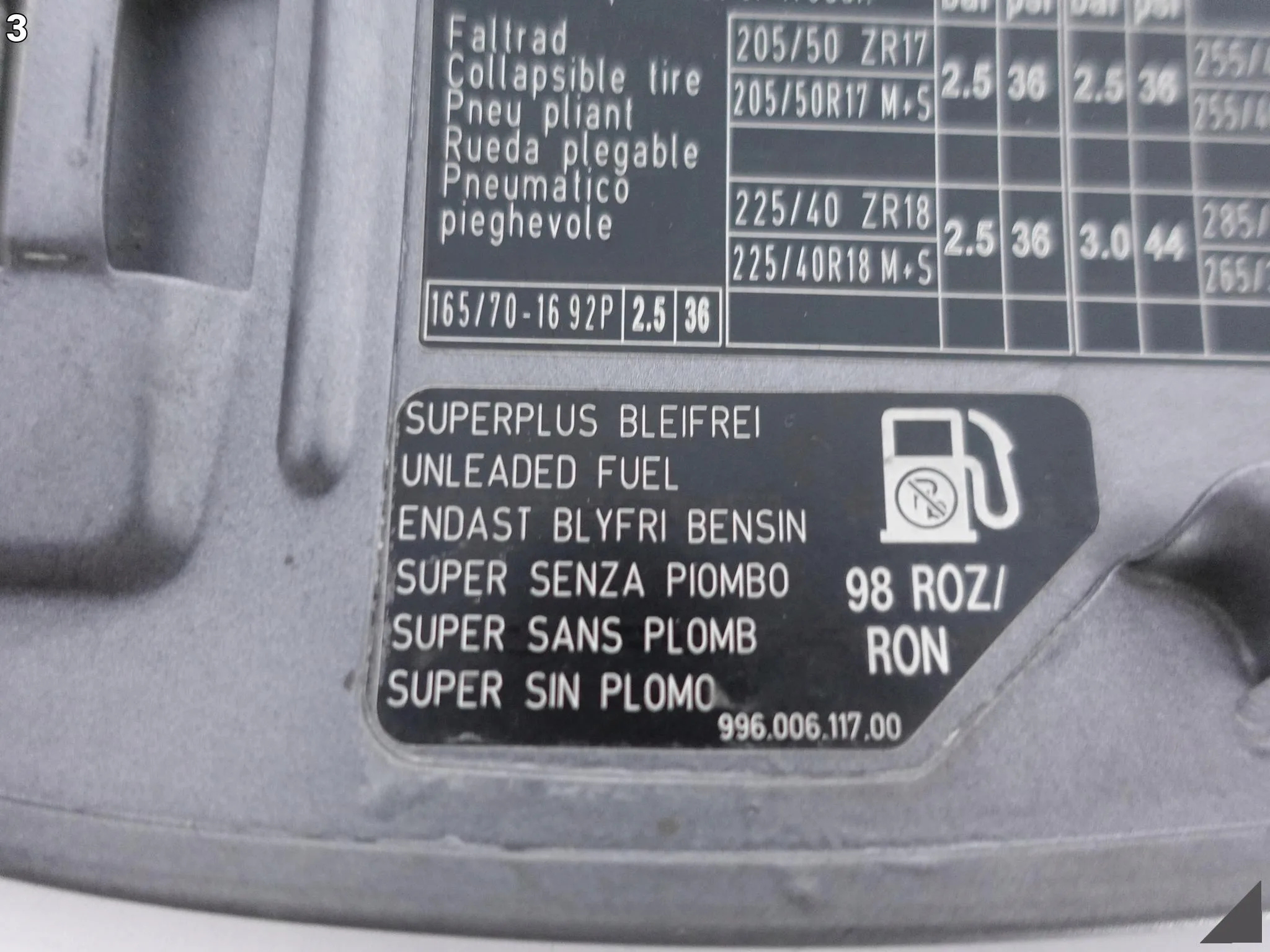 PORSCHE 911 996 TURBO CARRERA 4S LIFT 01-05 DEKIELEK KLAPKA WLEWU PALIWA PORSCHE 911 996 TURBO CARRERA 4S LIFT 01-05 DEKIELEK KLAPKA WLEWU PALIWA - obrazek 4