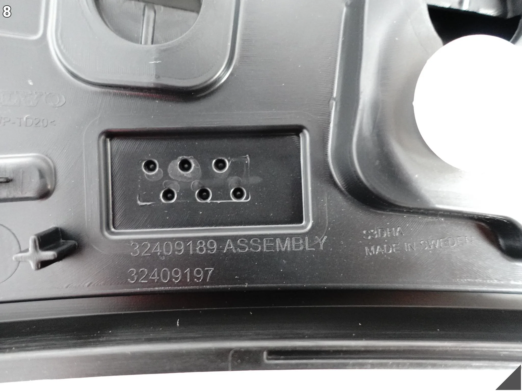 VOLVO XC40 EX40 C40 RECHARGE 17- LISTWA NA BŁOTNIK NAKŁADKA PRAWA PRZÓD VOLVO XC40 EX40 C40 RECHARGE 17- LISTWA NA BŁOTNIK NAKŁADKA PRAWA PRZÓD - obrazek 9
