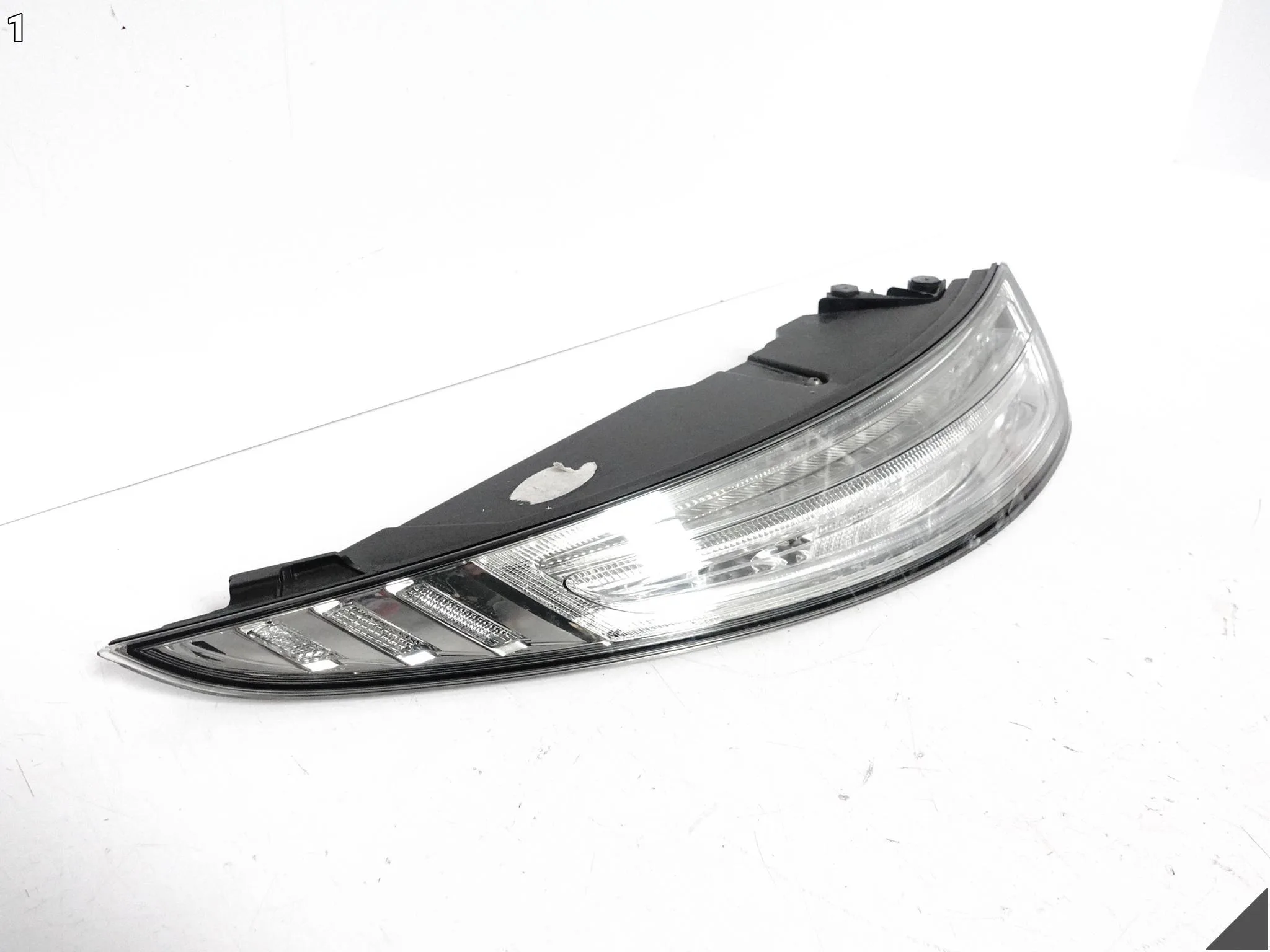 PORSCHE 911 991 GTS GT3 11-15 LAMPA LED W BŁOTNIK LEWA TYŁ EU 99163198304 PORSCHE 911 991 GTS GT3 11-15 LAMPA LED W BŁOTNIK LEWA TYŁ EU 99163198304 - obrazek 2
