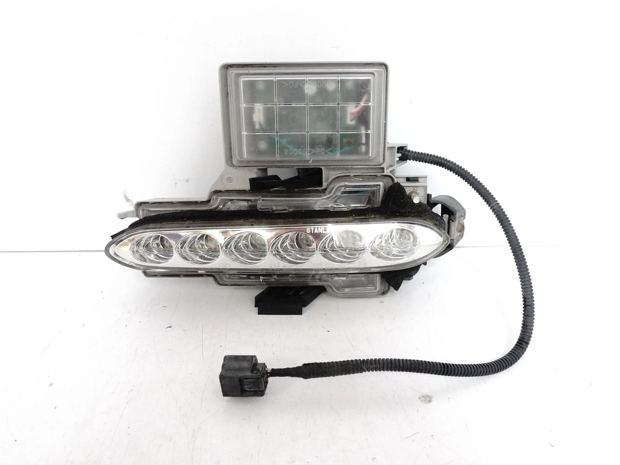 NISSAN GT-R GTR LIFT R35 12-16 HALOGEN LED DRL LEWY W ZDERZAK PRZÓD NISSAN GT-R GTR LIFT R35 12-16 HALOGEN LED DRL LEWY W ZDERZAK PRZÓD