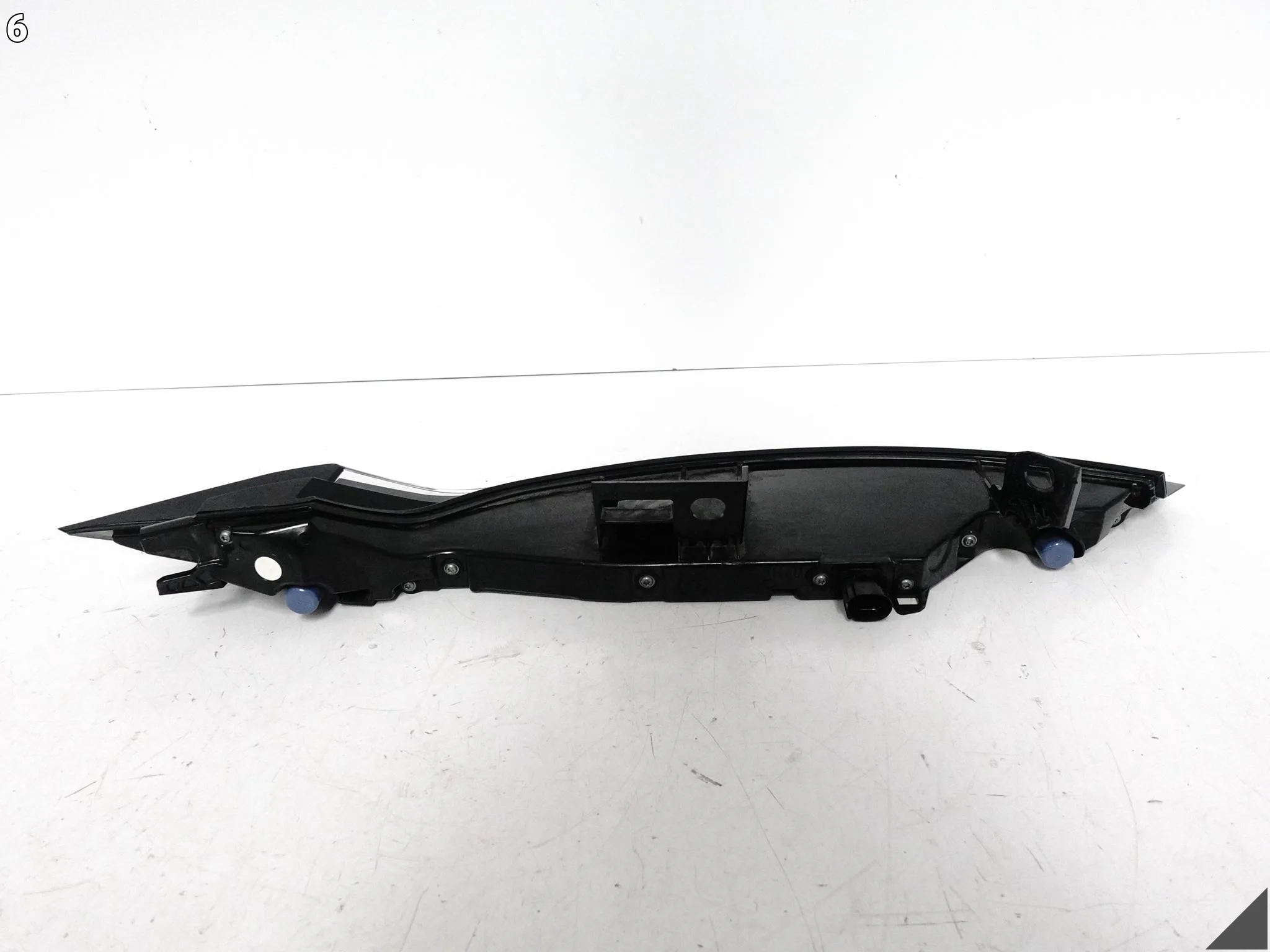 PORSCHE 911 992 EXCLUSIVE 19- LAMPA LED W BŁOTNIK PRAWA TYŁ EU 9P5945092B PORSCHE 911 992 EXCLUSIVE 19- LAMPA LED W BŁOTNIK PRAWA TYŁ EU 9P5945092B - obrazek 7