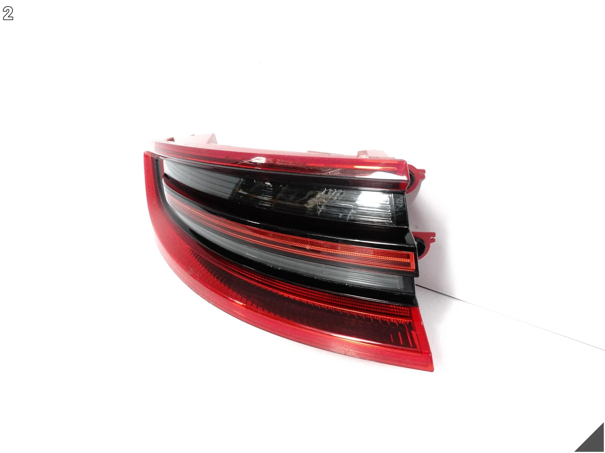 PORSCHE MACAN 95B 14-18 LAMPA LED W BŁOTNIK LEWA TYŁ EU 95B945095D PORSCHE MACAN 95B 14-18 LAMPA LED W BŁOTNIK LEWA TYŁ EU 95B945095D - obrazek 3