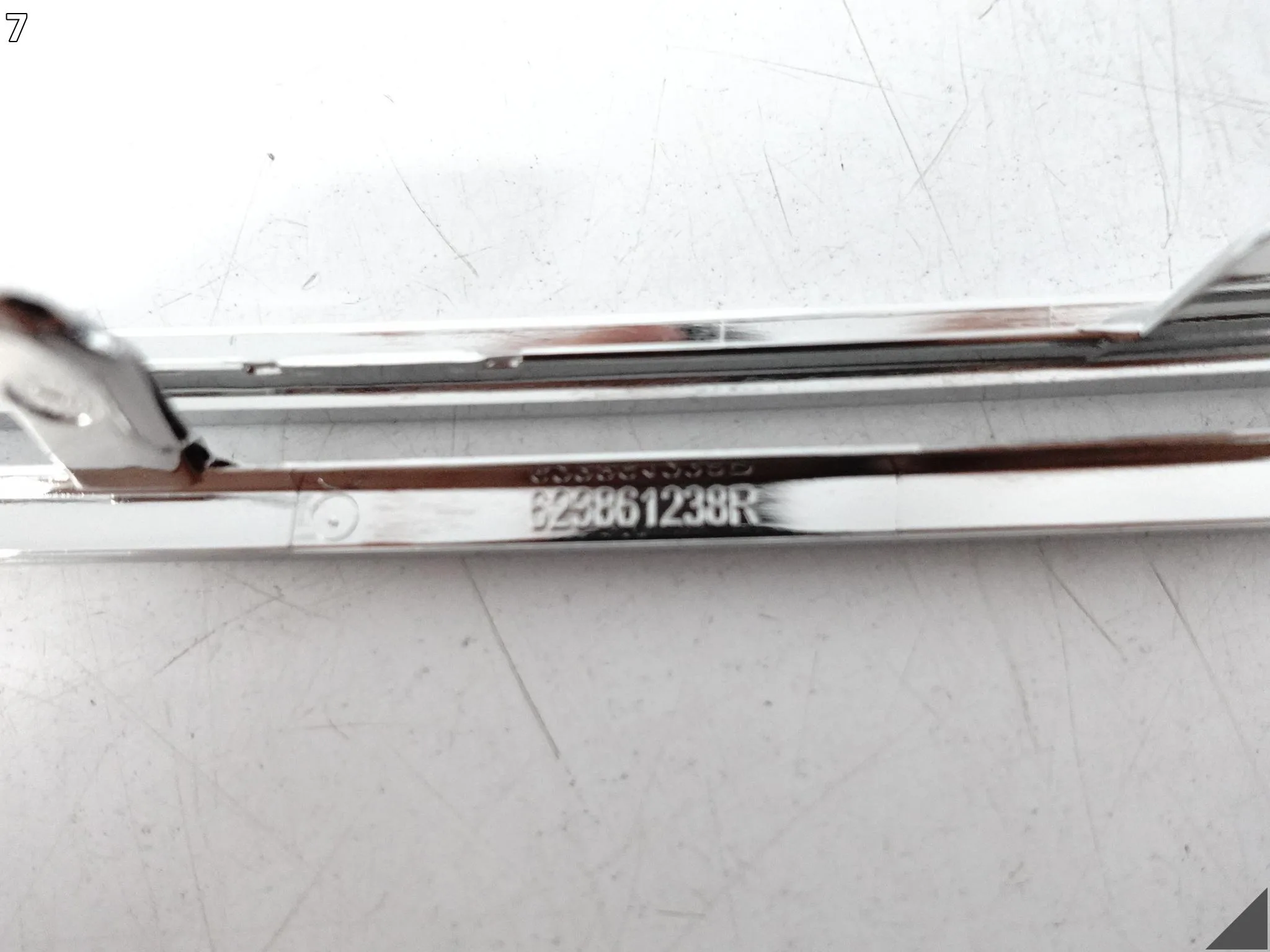 RENAULT MEGANE IV 4 16-20 LISTWA CHROM GRILLA ATRAPY PRZÓD PRAWA RENAULT MEGANE IV 4 16-20 LISTWA CHROM GRILLA ATRAPY PRZÓD PRAWA - obrazek 8