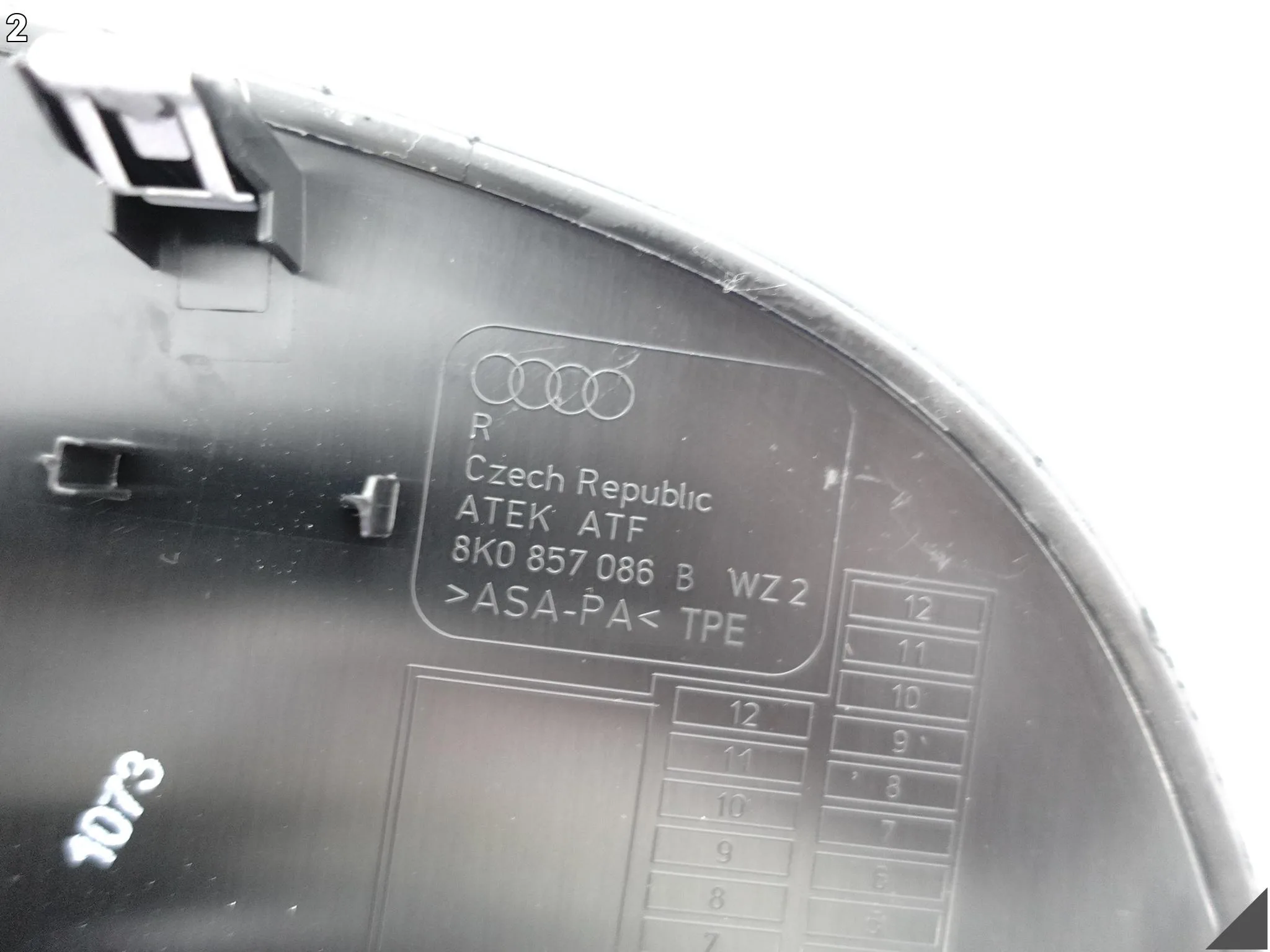 AUDI A5 S5 8T0 A4 S4 8K0 B8 LIFT 07-16 ZAŚLEPKA BOCZNA DESKI KOKPITU PRAWA AUDI A5 S5 8T0 A4 S4 8K0 B8 LIFT 07-16 ZAŚLEPKA BOCZNA DESKI KOKPITU PRAWA - obrazek 3