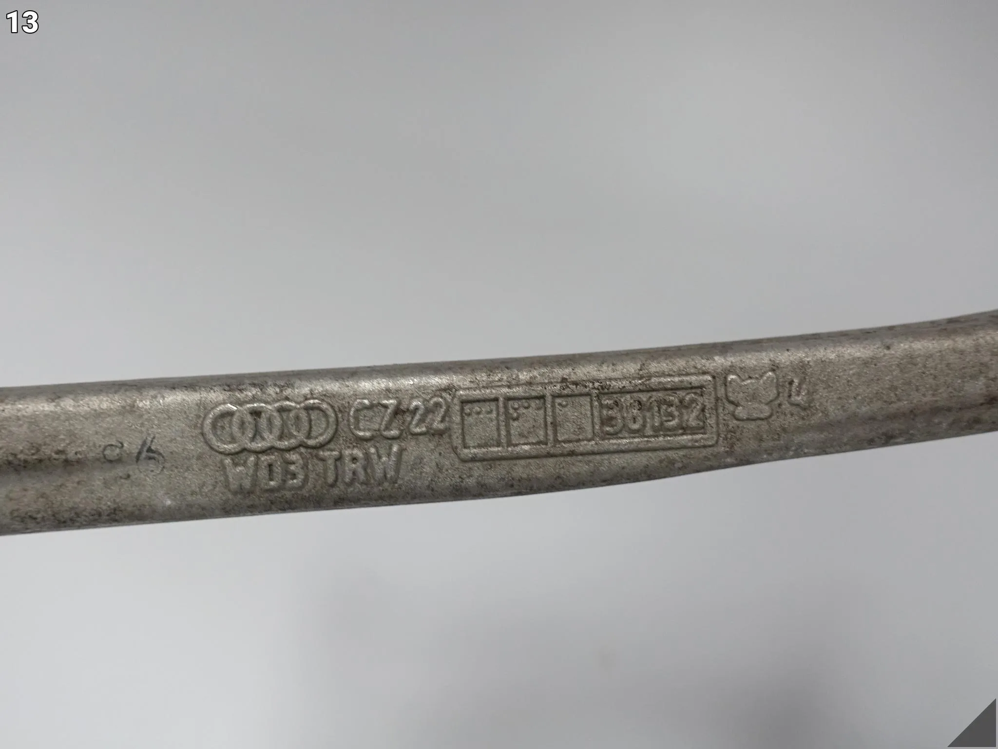 AUDI A5 8W6 F5 A4 8W0 B9 15-24 ZWROTNICA + WAHACZE + PÓŁOŚ PRAWA PRZÓD AUDI A5 8W6 F5 A4 8W0 B9 15-24 ZWROTNICA + WAHACZE + PÓŁOŚ PRAWA PRZÓD - obrazek 14