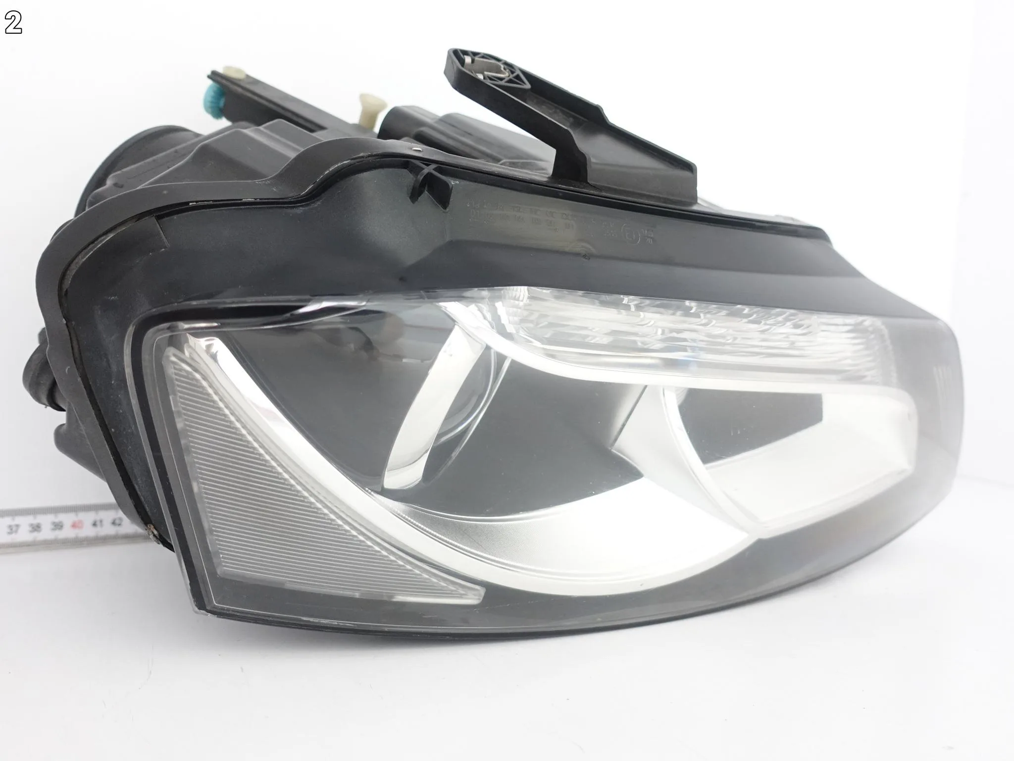 AUDI A3 S3 RS3 8P0 LIFT 08-12 LAMPA XENON + LED NIESKRĘTNA PRAWA PRZÓD EU AUDI A3 S3 RS3 8P0 LIFT 08-12 LAMPA XENON + LED NIESKRĘTNA PRAWA PRZÓD EU - obrazek 3