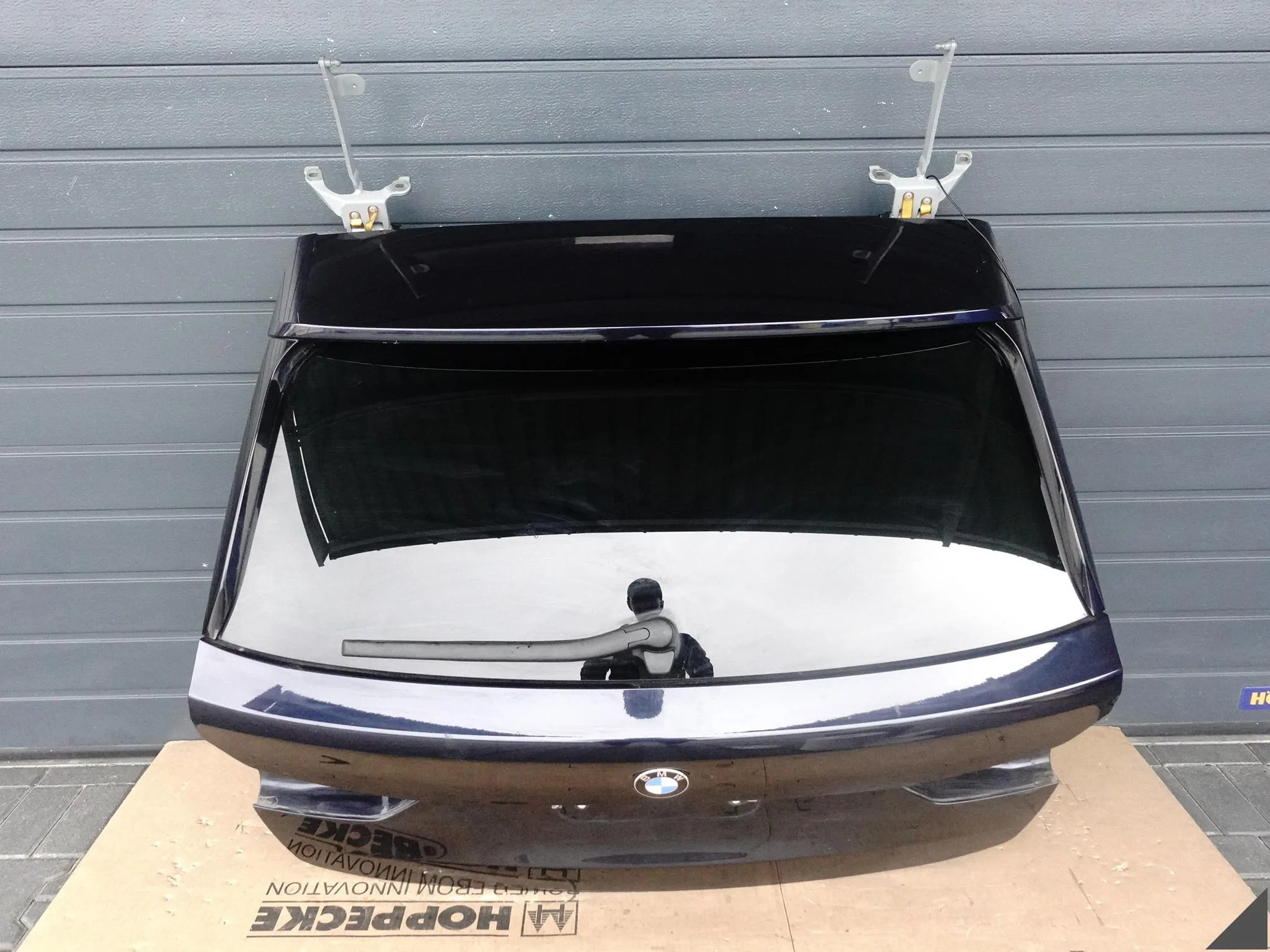 BMW 5 G31 TOURING KOMBI 17-24 KLAPA BAGAŻNIKA SZYBA TYŁ A89 IMPERIALBLAU BMW 5 G31 TOURING KOMBI 17-24 KLAPA BAGAŻNIKA SZYBA TYŁ A89 IMPERIALBLAU
