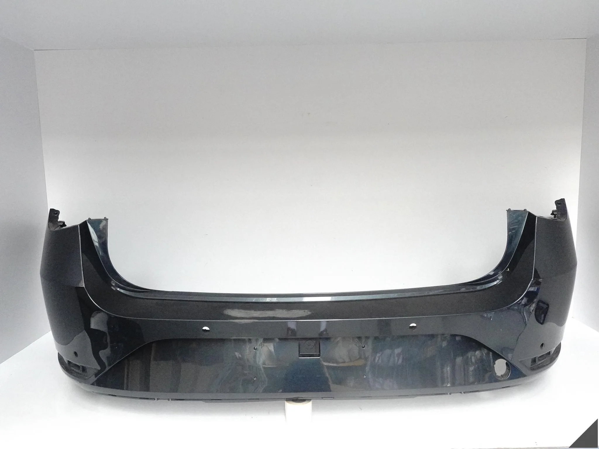 SEAT LEON 4 (IV GENERACJA) 5FE KOMBI 20-24 ZDERZAK BUMPER TYŁ (6xPDC) SEAT LEON 4 (IV GENERACJA) 5FE KOMBI 20-24 ZDERZAK BUMPER TYŁ (6xPDC)