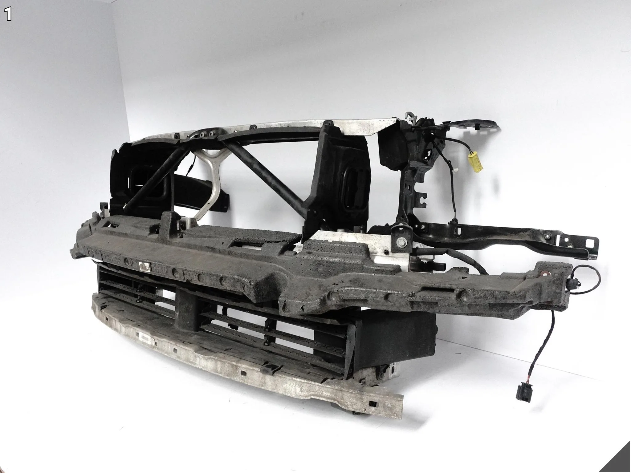 BMW 5 G30 G31 17-20 WZMOCNIENIE PAS WSPORNIK BELKA ABSORBER ŻALUZJA PRZÓD BMW 5 G30 G31 17-20 WZMOCNIENIE PAS WSPORNIK BELKA ABSORBER ŻALUZJA PRZÓD - obrazek 2