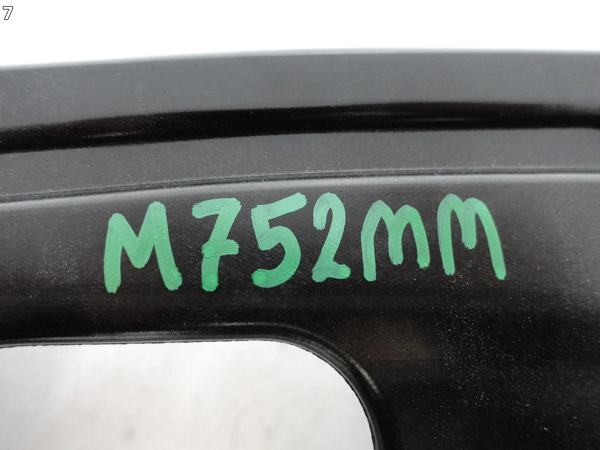 MERCEDES E-KLASA W213 AMG 16- ŚLIZG WIESZAK KOŃCÓWKI WYDECHU TYŁ PRAWY MERCEDES E-KLASA W213 AMG 16- ŚLIZG WIESZAK KOŃCÓWKI WYDECHU TYŁ PRAWY - obrazek 8