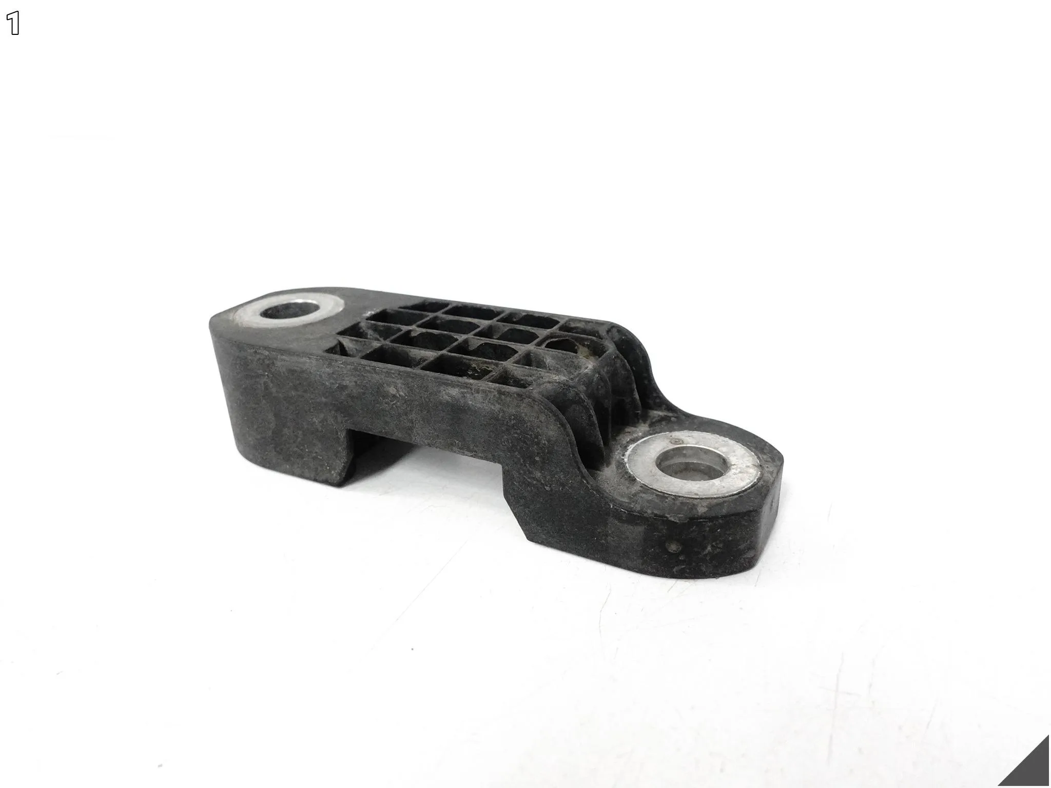 BMW G30 G31 F90 G32 G11 G12 G14 G15 G16 F91 F92 UCHWYT STABILIZATORA PRZÓD BMW G30 G31 F90 G32 G11 G12 G14 G15 G16 F91 F92 UCHWYT STABILIZATORA PRZÓD - obrazek 2