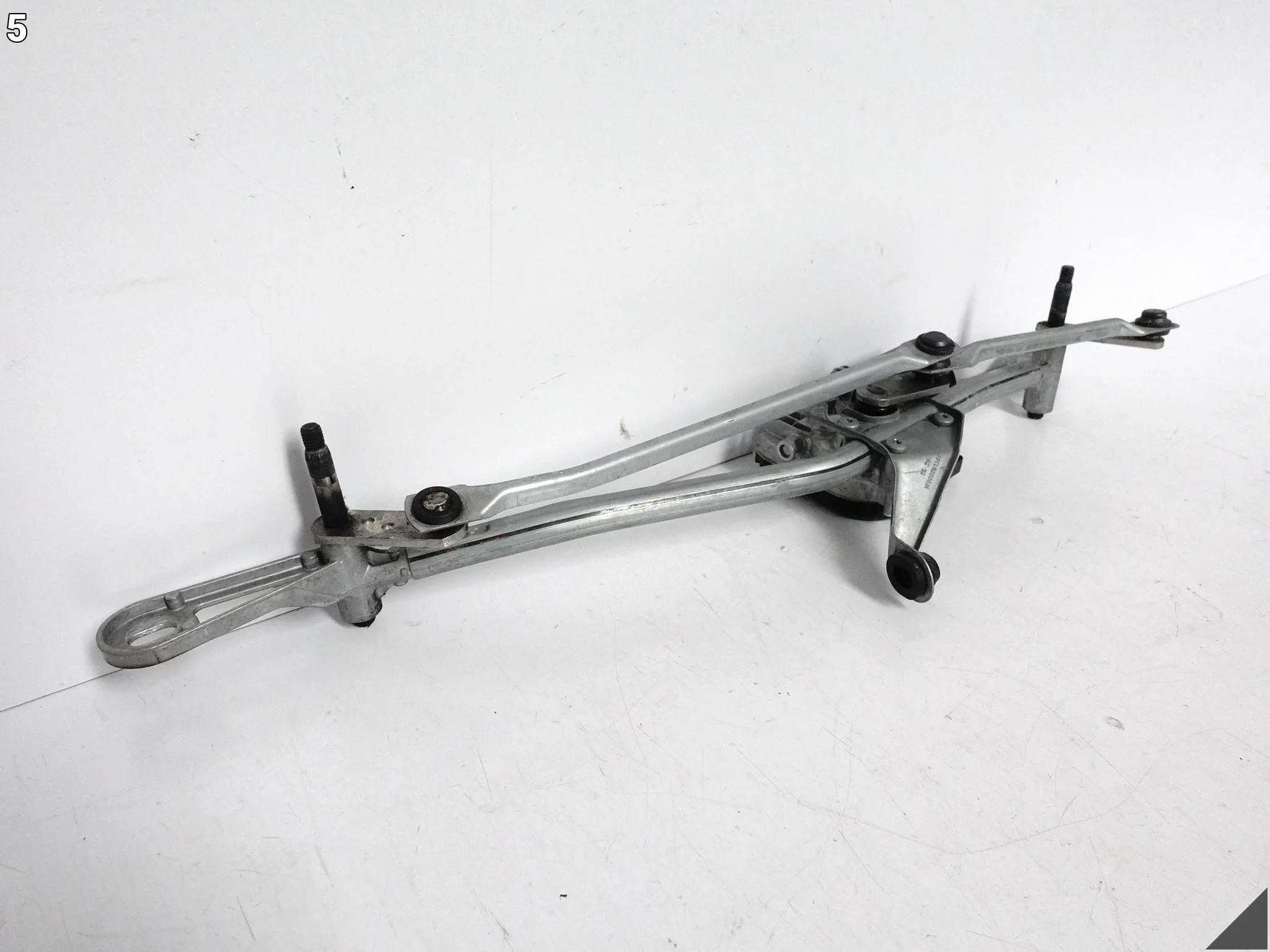 BMW 5 V M5 G30 G31 F90 MECHANIZM SILNICZEK WYCIERACZEK PRZÓD EUROPA BMW 5 V M5 G30 G31 F90 MECHANIZM SILNICZEK WYCIERACZEK PRZÓD EUROPA - obrazek 6