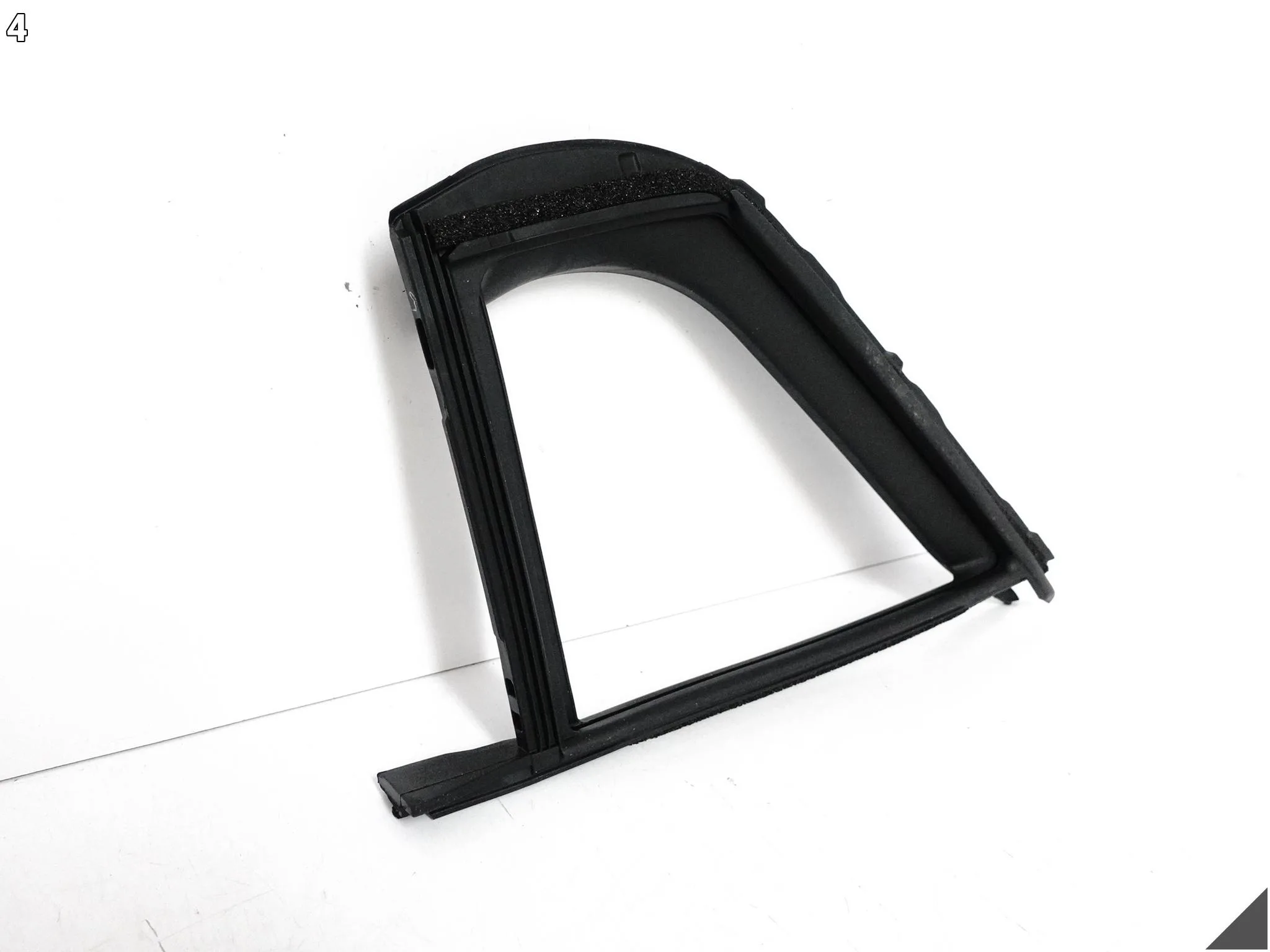 TOYOTA YARIS III 3 LIFT 15-18 LISTWA USZCZELKA SZYBY DRZWI PRZÓD LEWY TOYOTA YARIS III 3 LIFT 15-18 LISTWA USZCZELKA SZYBY DRZWI PRZÓD LEWY - obrazek 5
