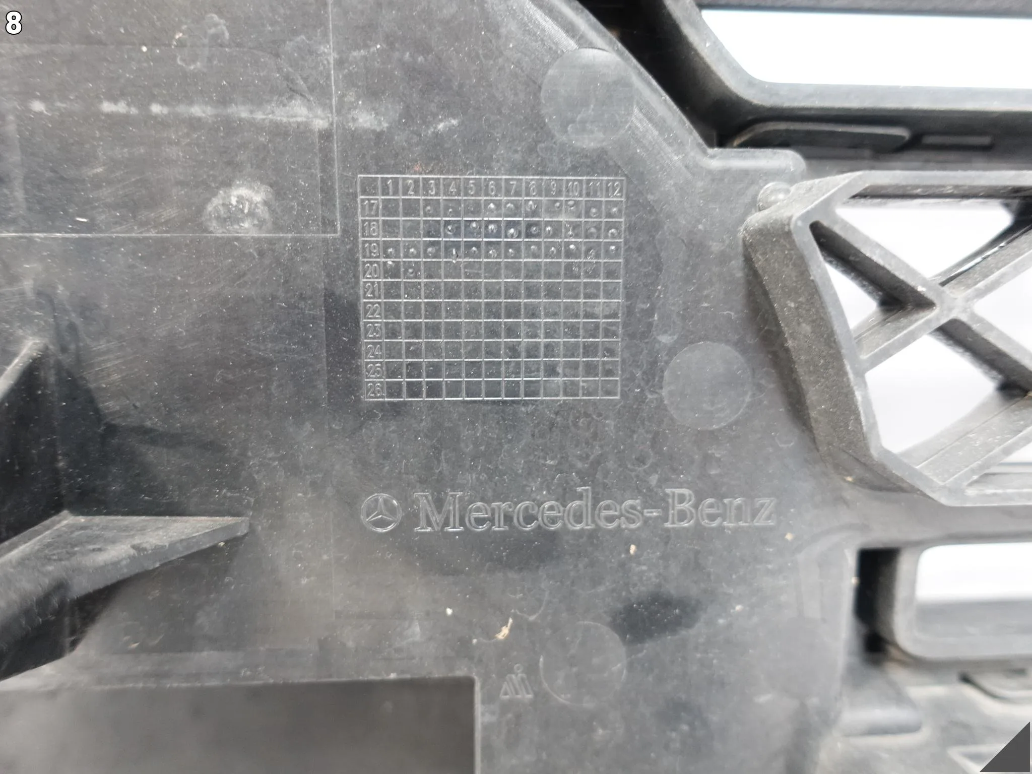 MERCEDES G-KLASA W463 W464 18-24 GRILL ATRAPA WLOT W ZDERZAK PRZÓD MERCEDES G-KLASA W463 W464 18-24 GRILL ATRAPA WLOT W ZDERZAK PRZÓD - obrazek 9