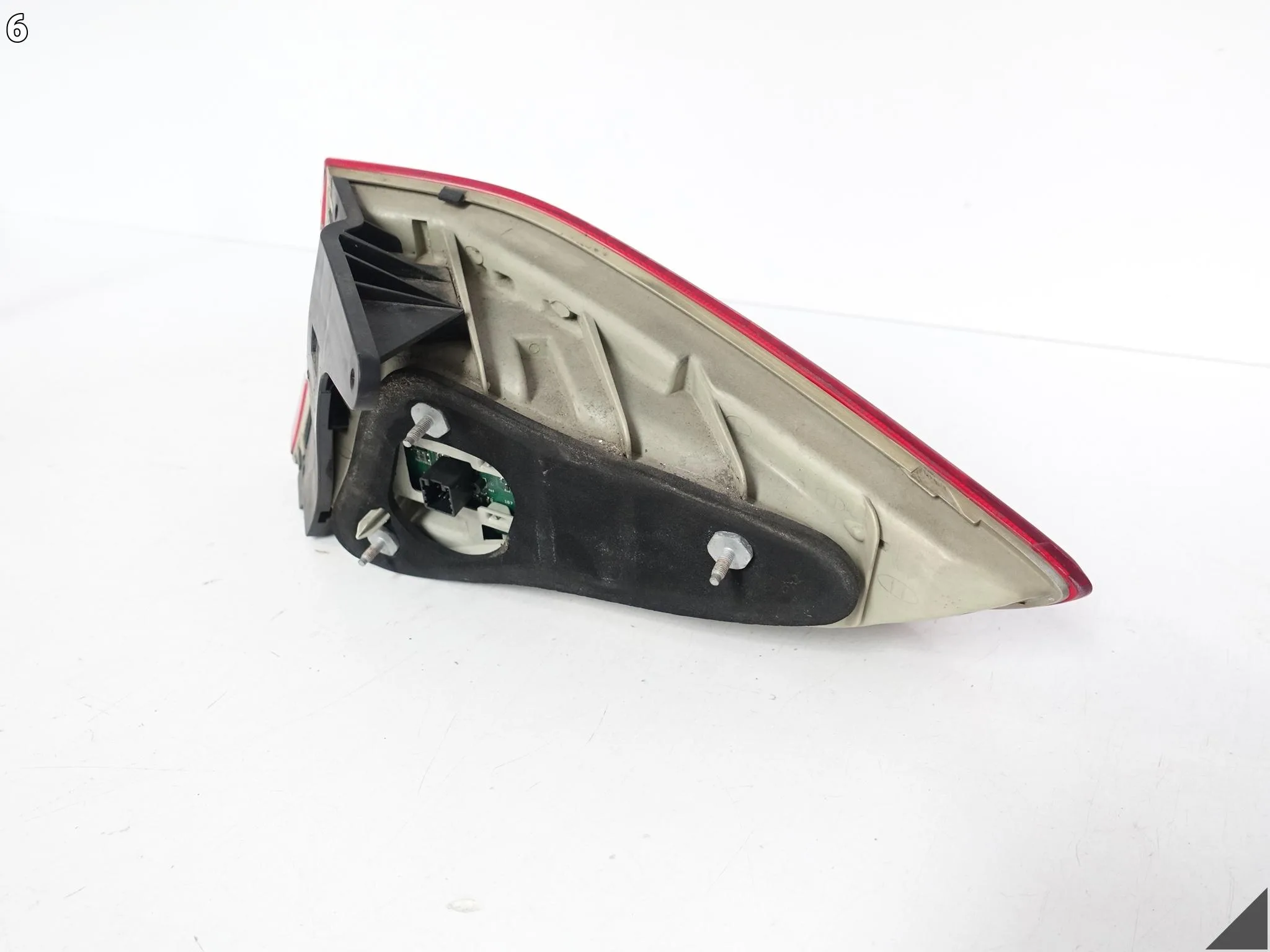 MASERATI GRANTURISMO M145 07-13 LAMPA LED W BŁOTNIK LEWA TYŁ EUROPA (JASNA) MASERATI GRANTURISMO M145 07-13 LAMPA LED W BŁOTNIK LEWA TYŁ EUROPA (JASNA) - obrazek 7